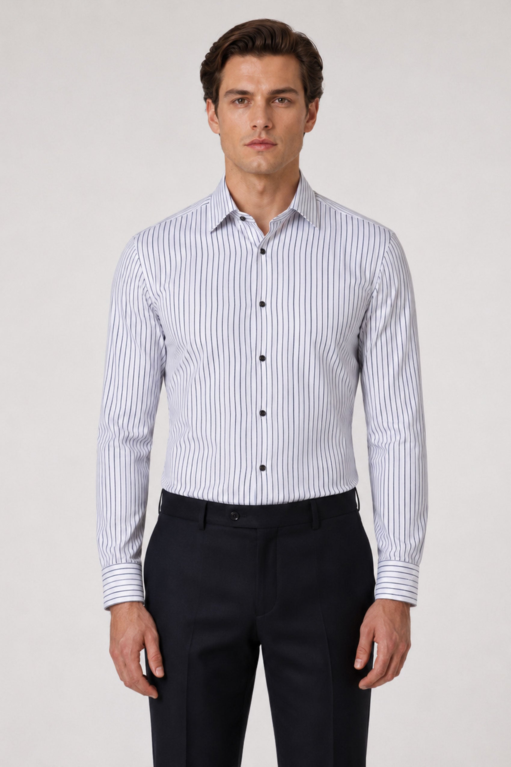 Schwarz gestreiftes Modern Fit Hemd