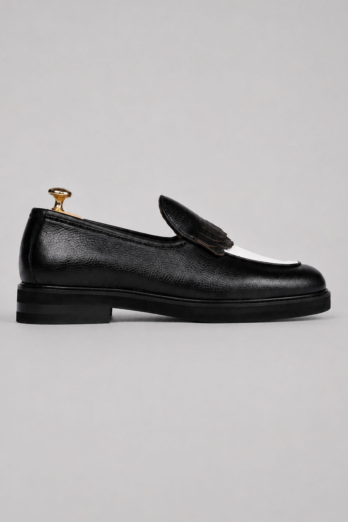 Black calfskin kiltie loafer shoes