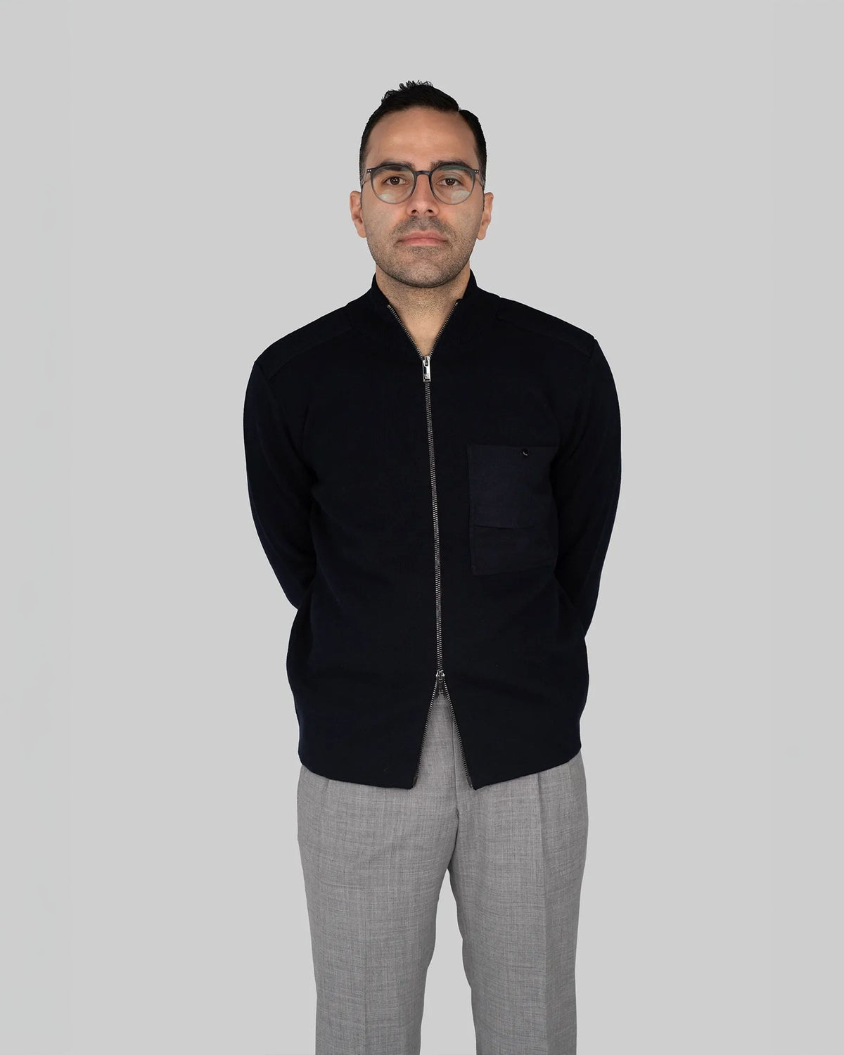Schwarzer Regular-Fit-Zip-Up-Pullover aus Wollmischung