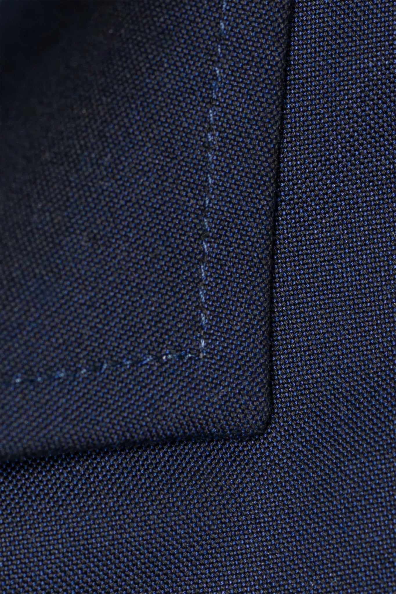 Dunkelblaues Modern Fit Hemd