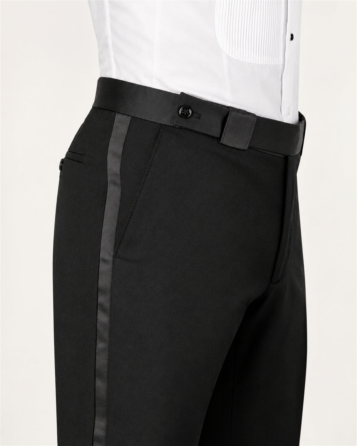 Emerald green slim-fit tuxedo with a velvet jacket – trouser view