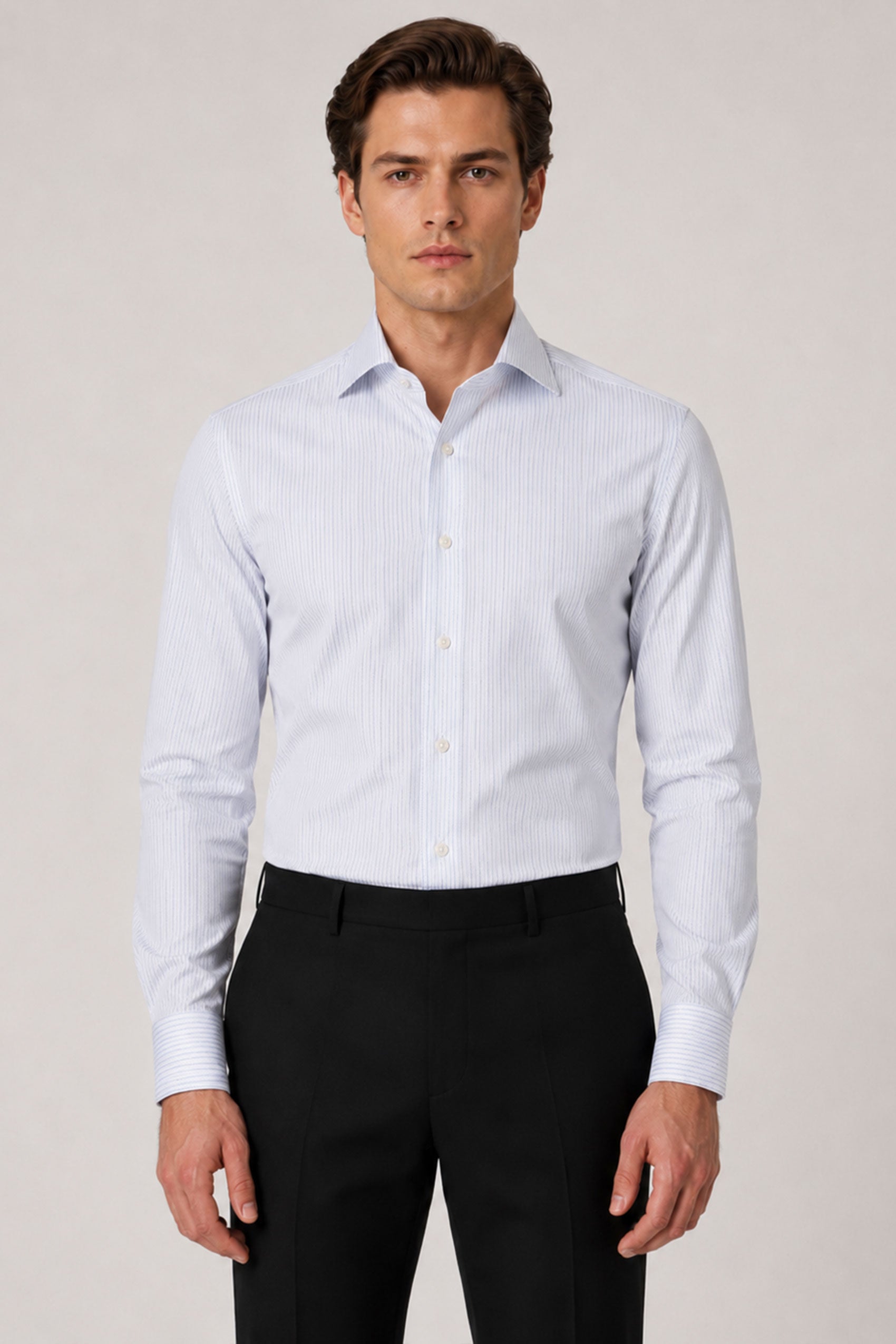 Weißes Slim Fit Baumwollhemd mit hellblauen Streifen