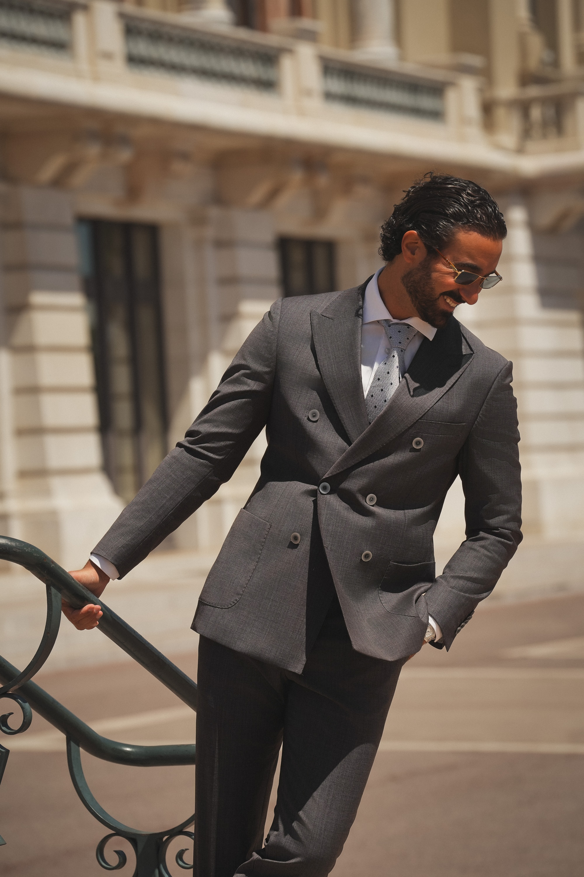 Brauner Slim-Fit Wollanzug mit Zweireiher