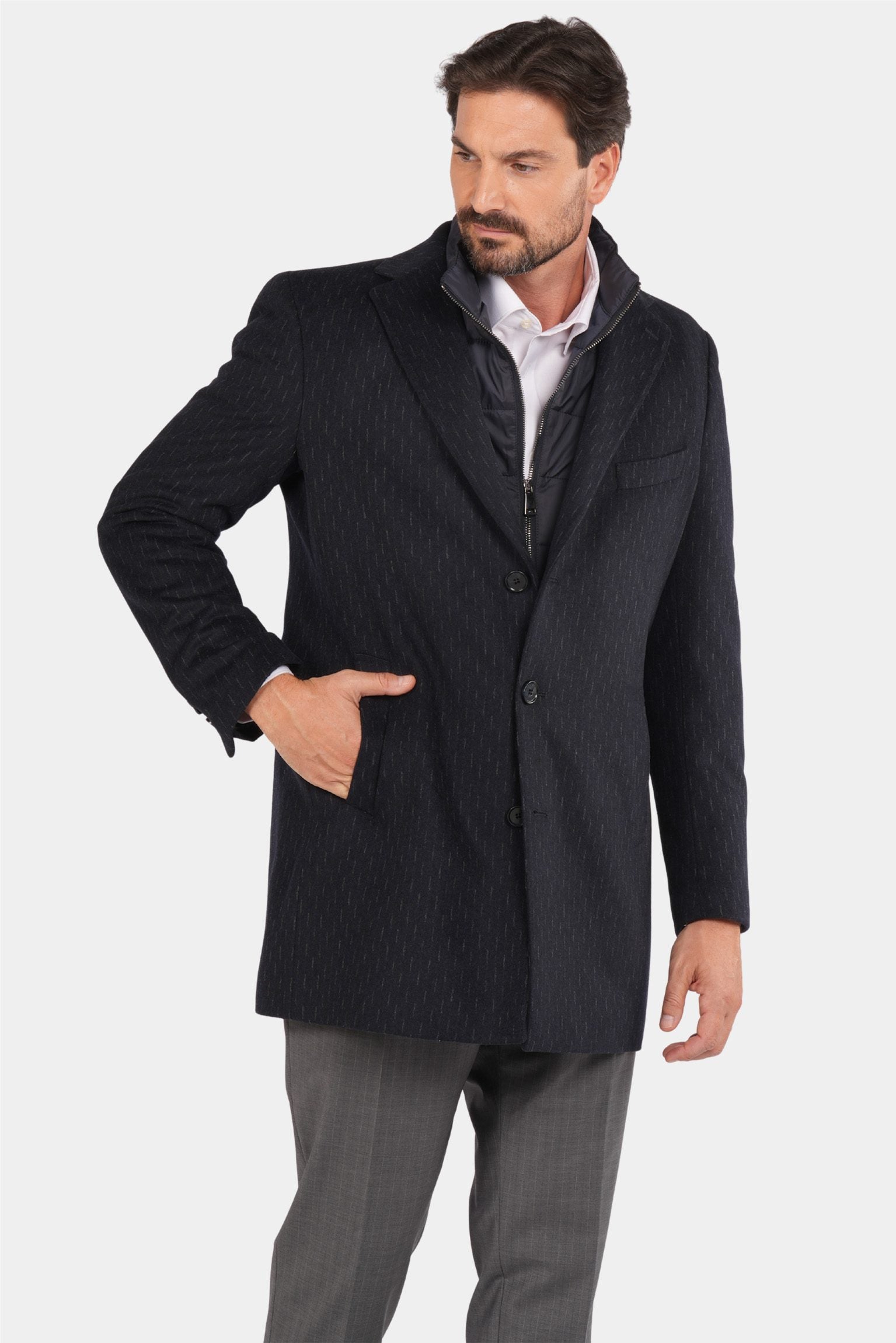 Dunkelblauer italienischer Wollmantel
