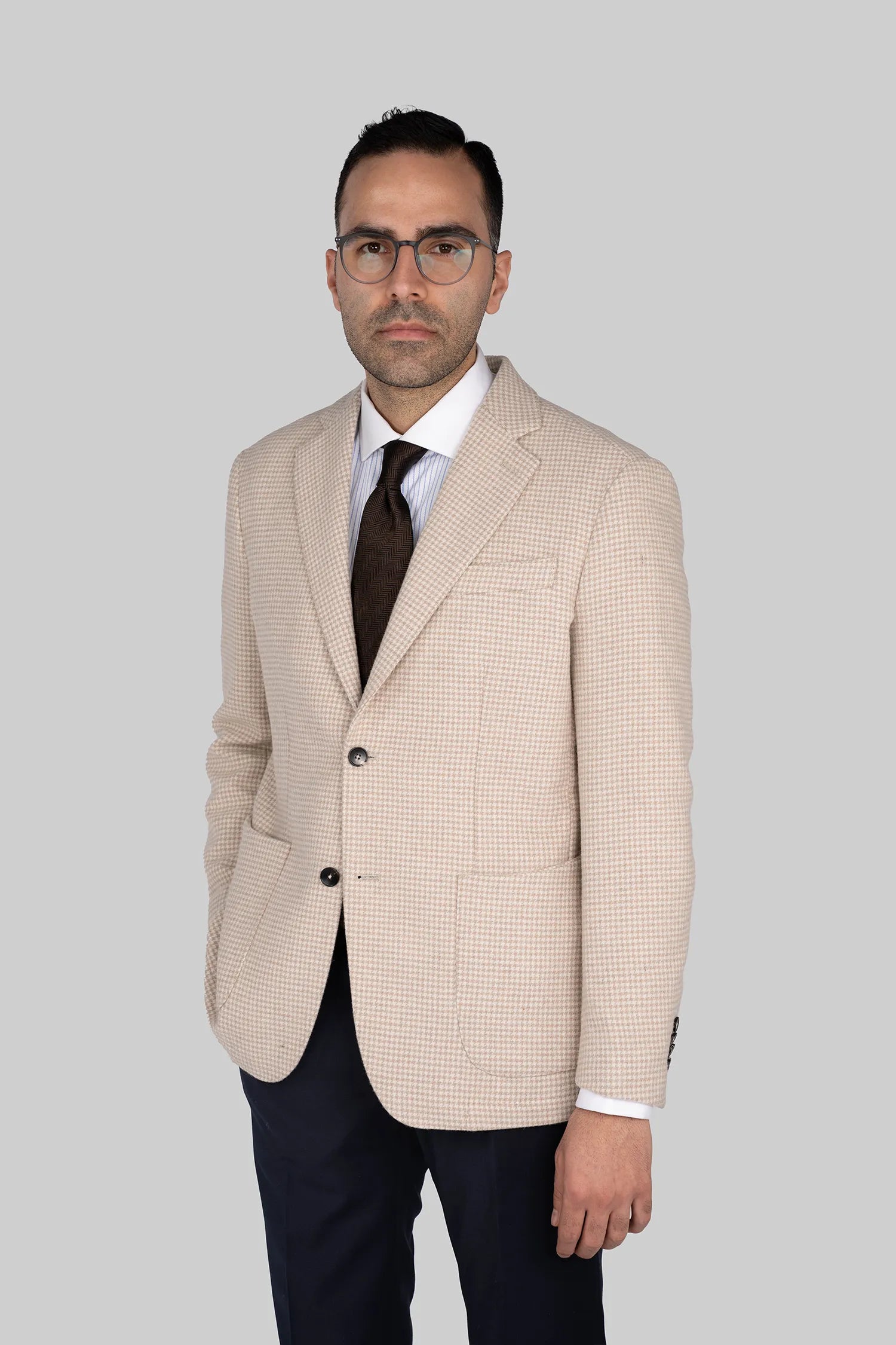 Gemusterter Einreiher in Creme – Slim Fit aus Wolle