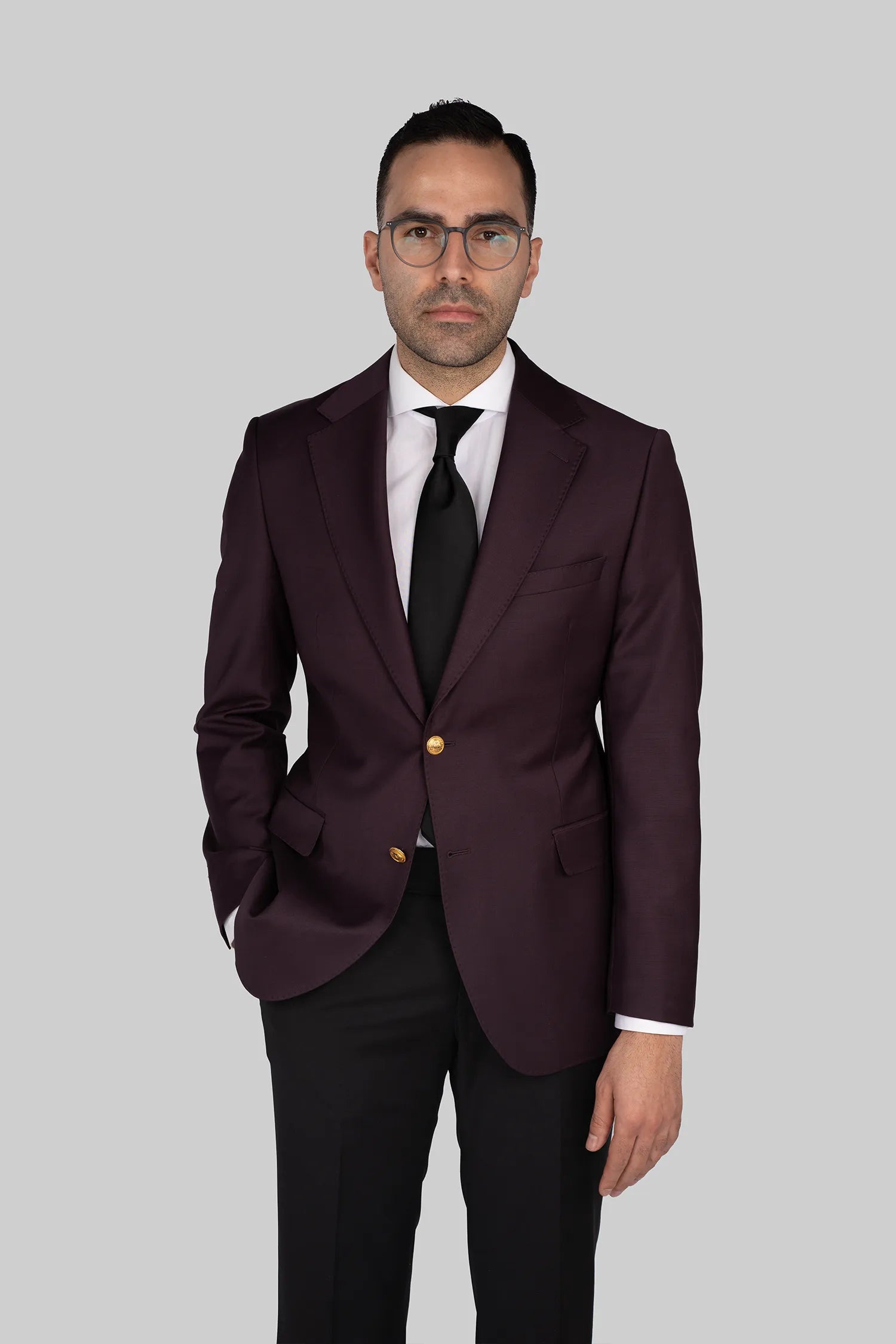 Eleganter Einreiher in tiefem Bordeaux – Aus feiner Wolle