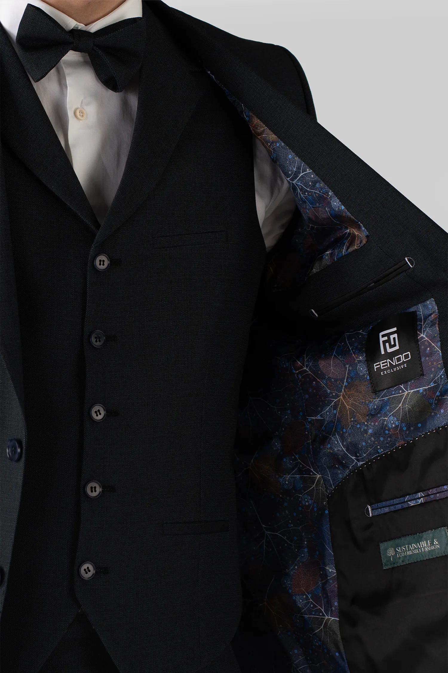 Dunkelblauer Dreiteiliger Microfaser-Anzug mit Tailored Fit