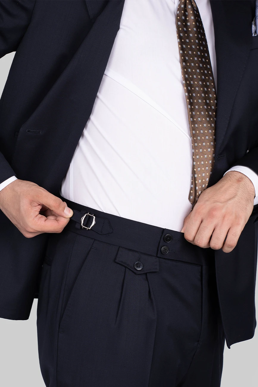 Dunkelblauer Doppelreiher-Anzug aus Wolle mit Tailored Fit