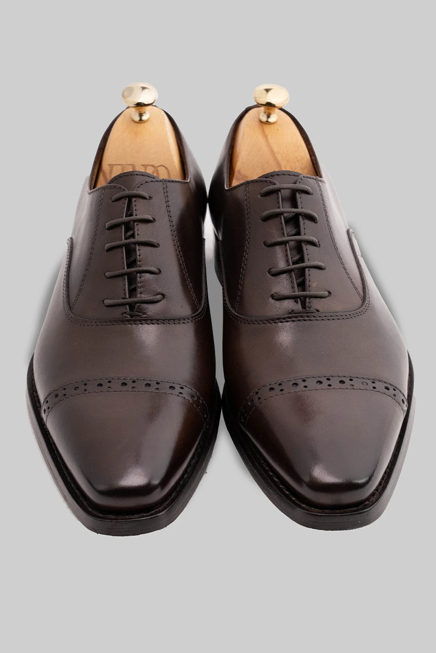 Brauner Oxford Cap-Toe-Schuh aus Kalbsleder