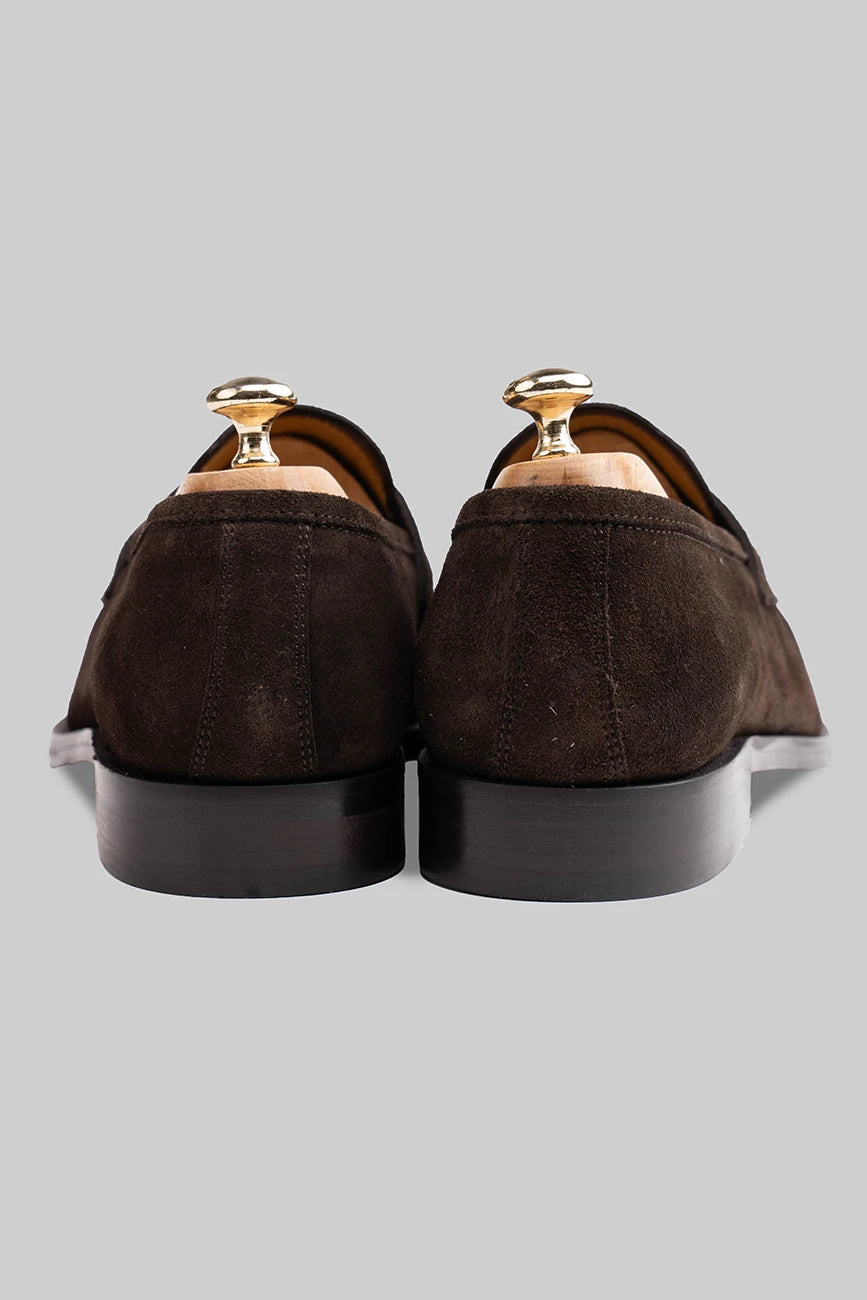Brauner Penny Loafer aus Veloursleder