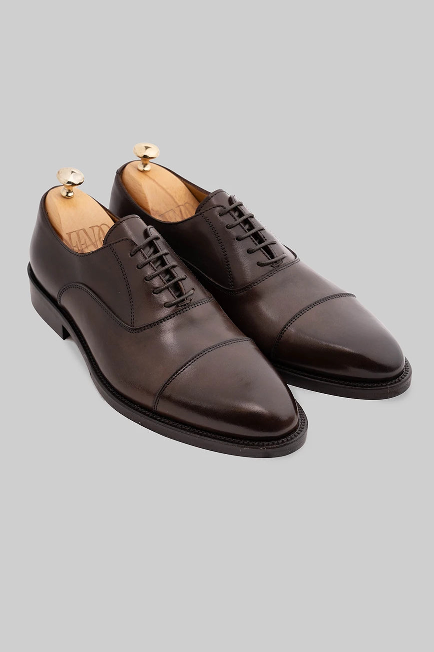 Brauner Oxford Cap-Toe-Schuh aus Kalbsleder