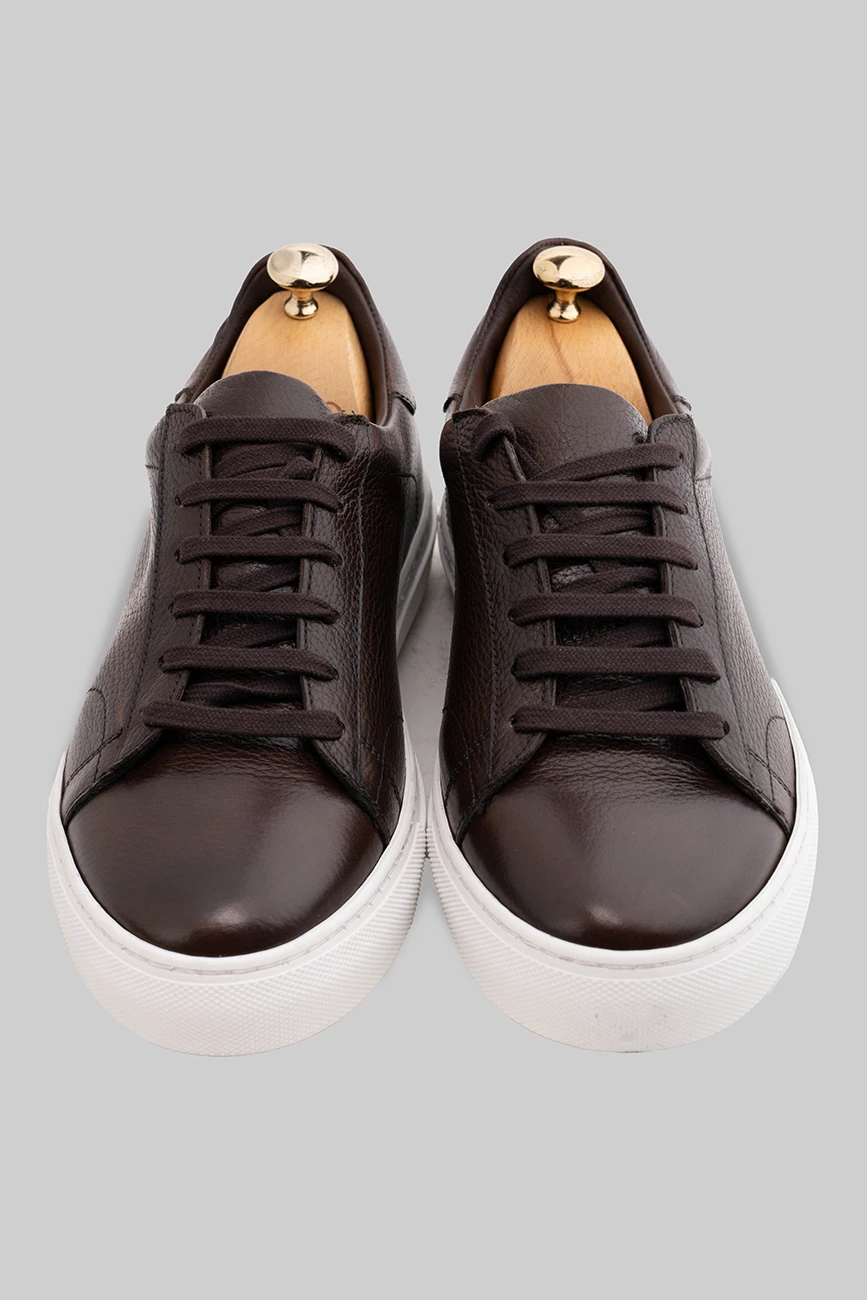 Brauner Sneaker aus Hirschleder