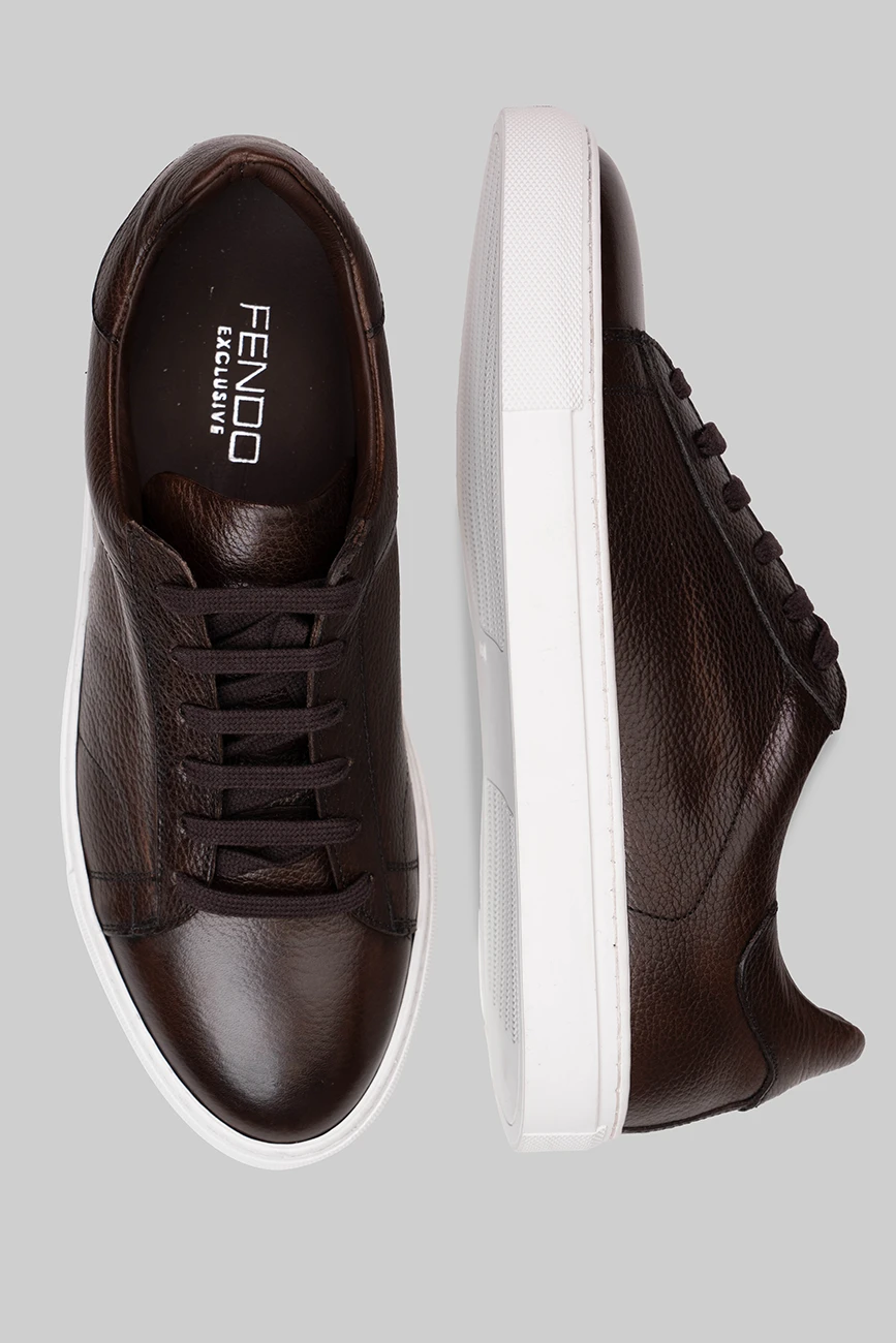 Brauner Sneaker aus Hirschleder