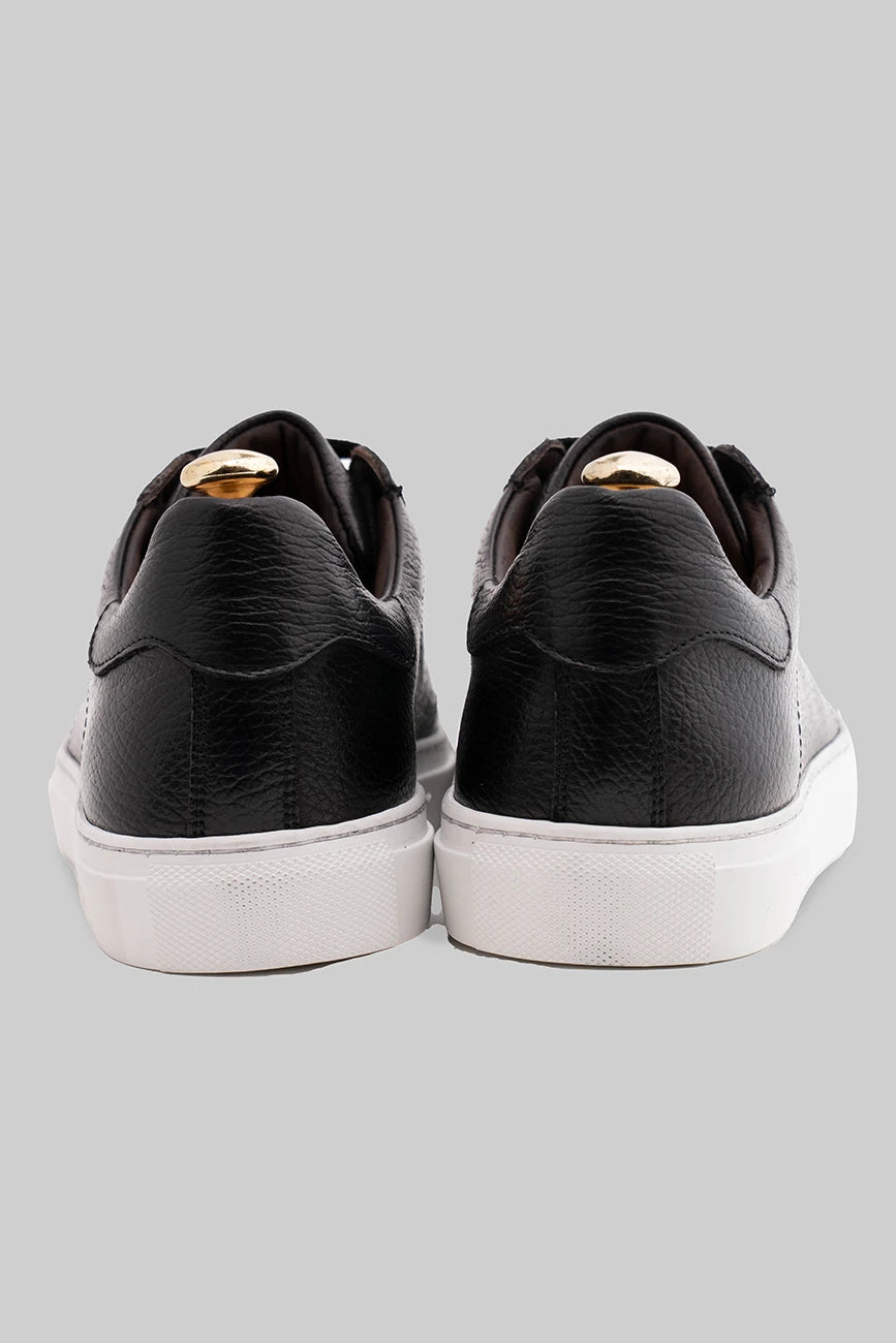 Schwarzer Sneaker aus Hirschleder