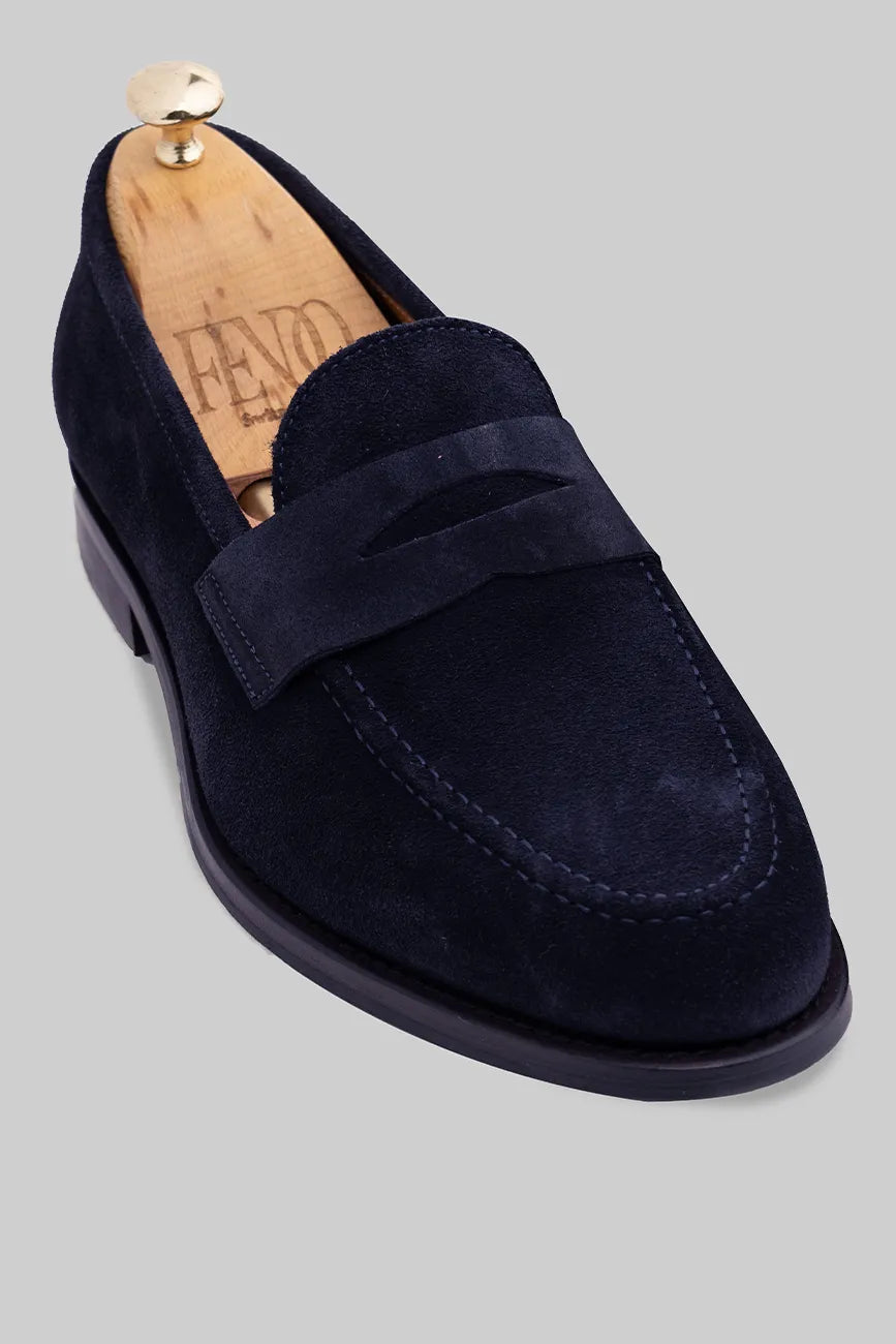 Penny Loafer aus marineblauem Wildleder