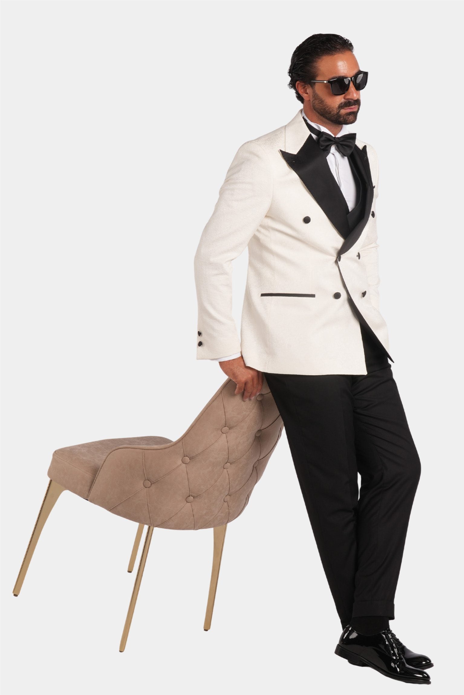 Weisser Slim Fit Zweireiher Smoking aus Wolle