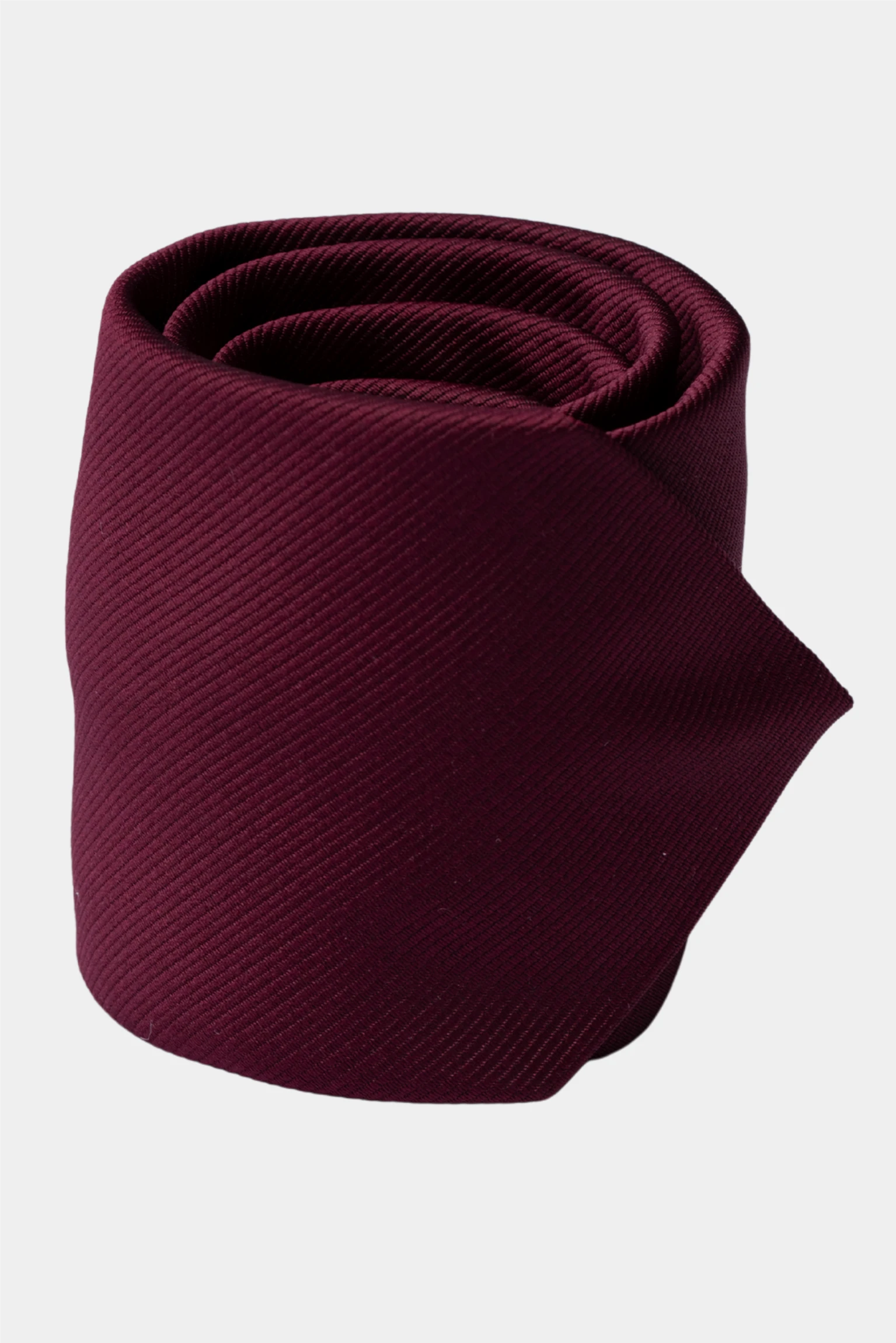 Bordeaux microfiber tie with diagonal textured weave