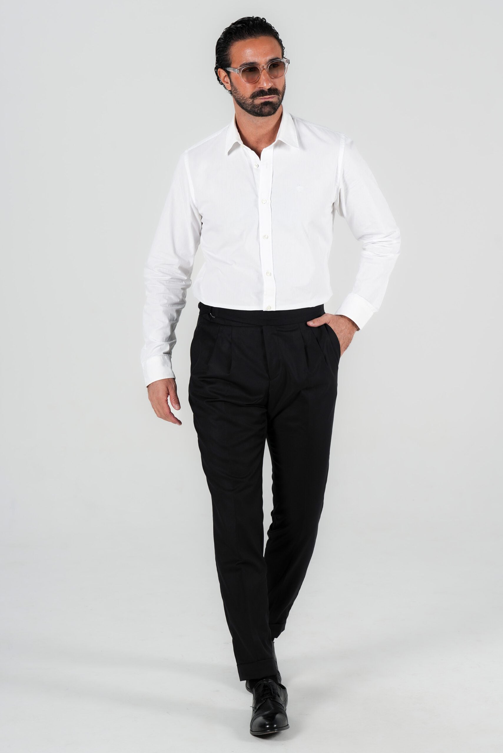Schwarze Hose aus italienischer Wolle Tailored Fit