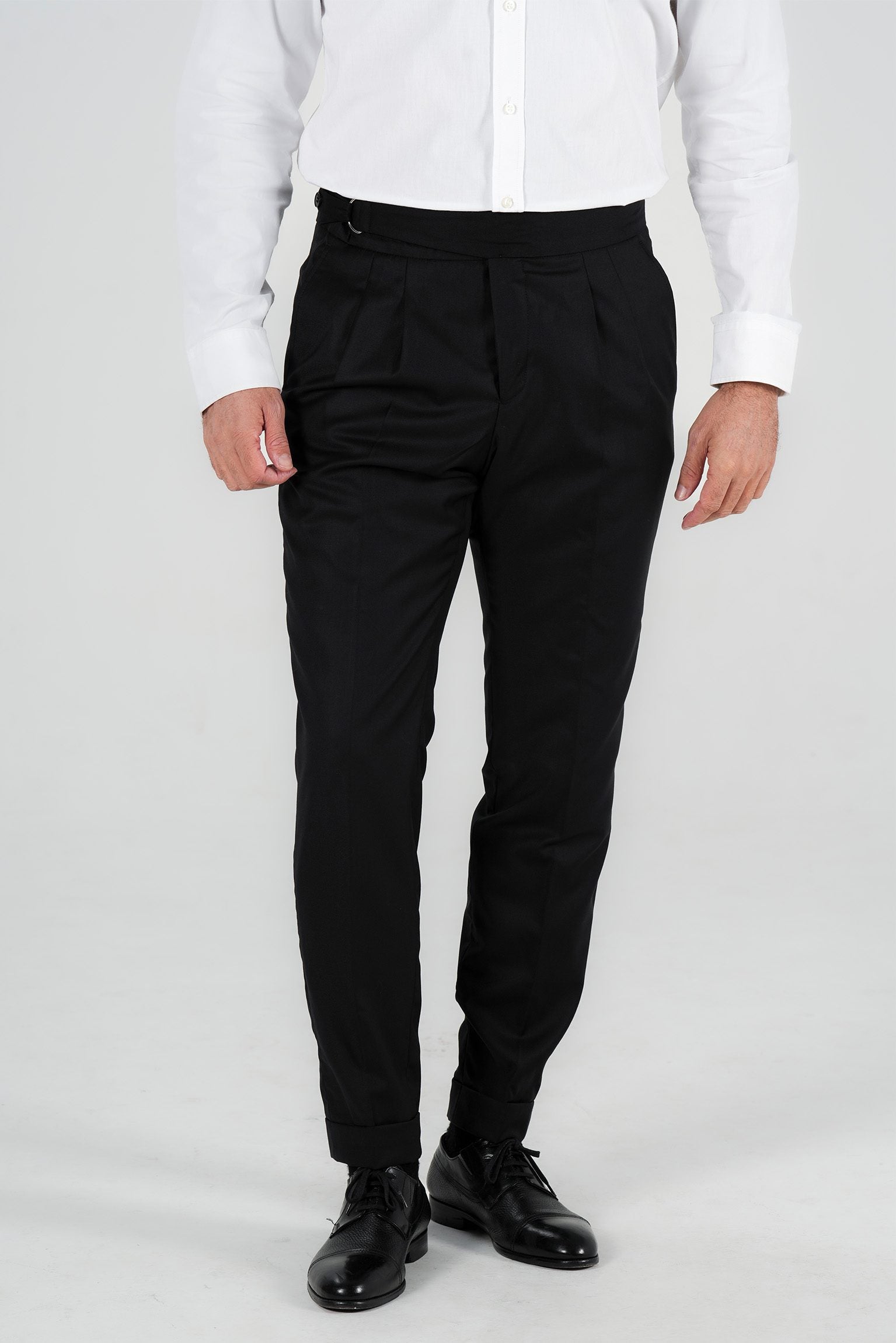 Schwarze Hose aus italienischer Wolle Tailored Fit