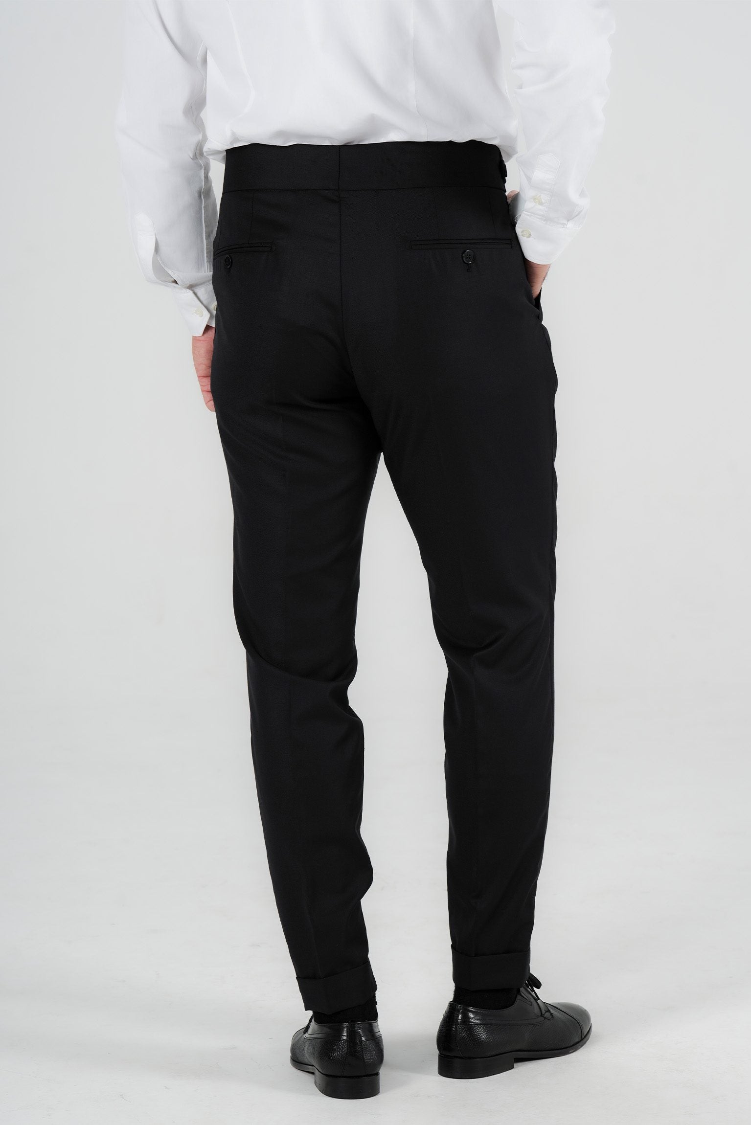 Schwarze Hose aus italienischer Wolle Tailored Fit