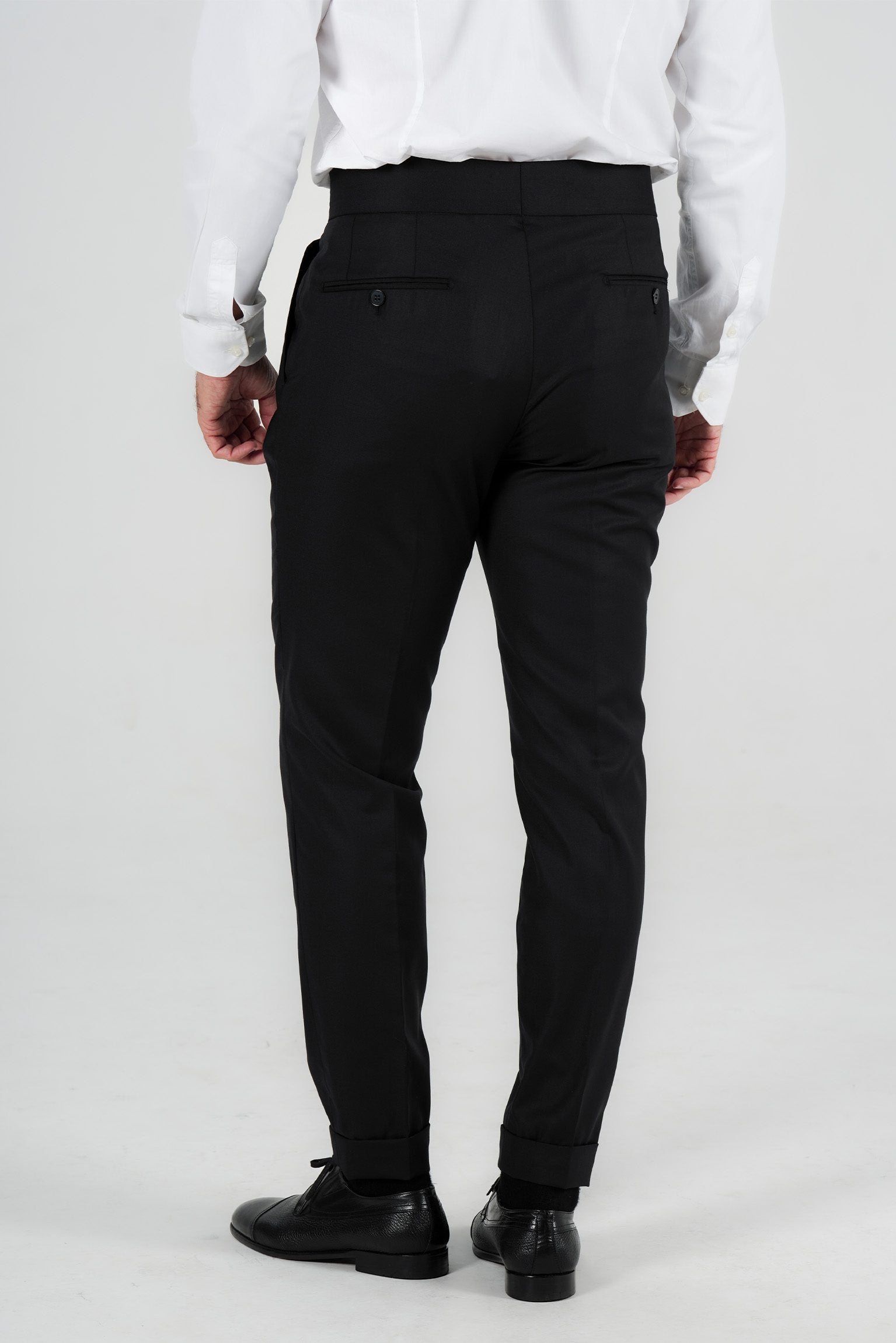 Schwarze Hose aus italienischer Wolle Tailored Fit