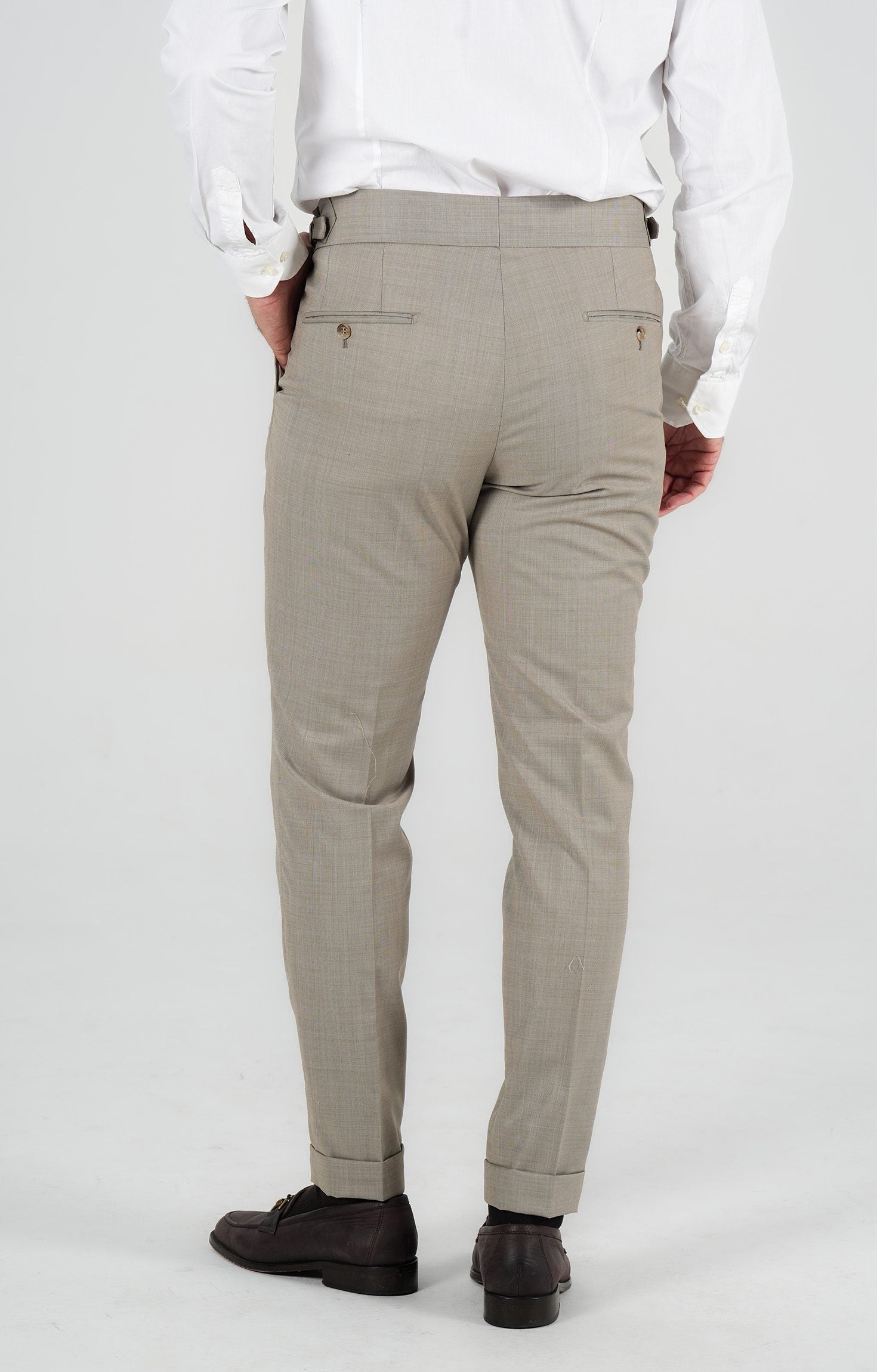Beige trousers made of Italian wool, tailored fit