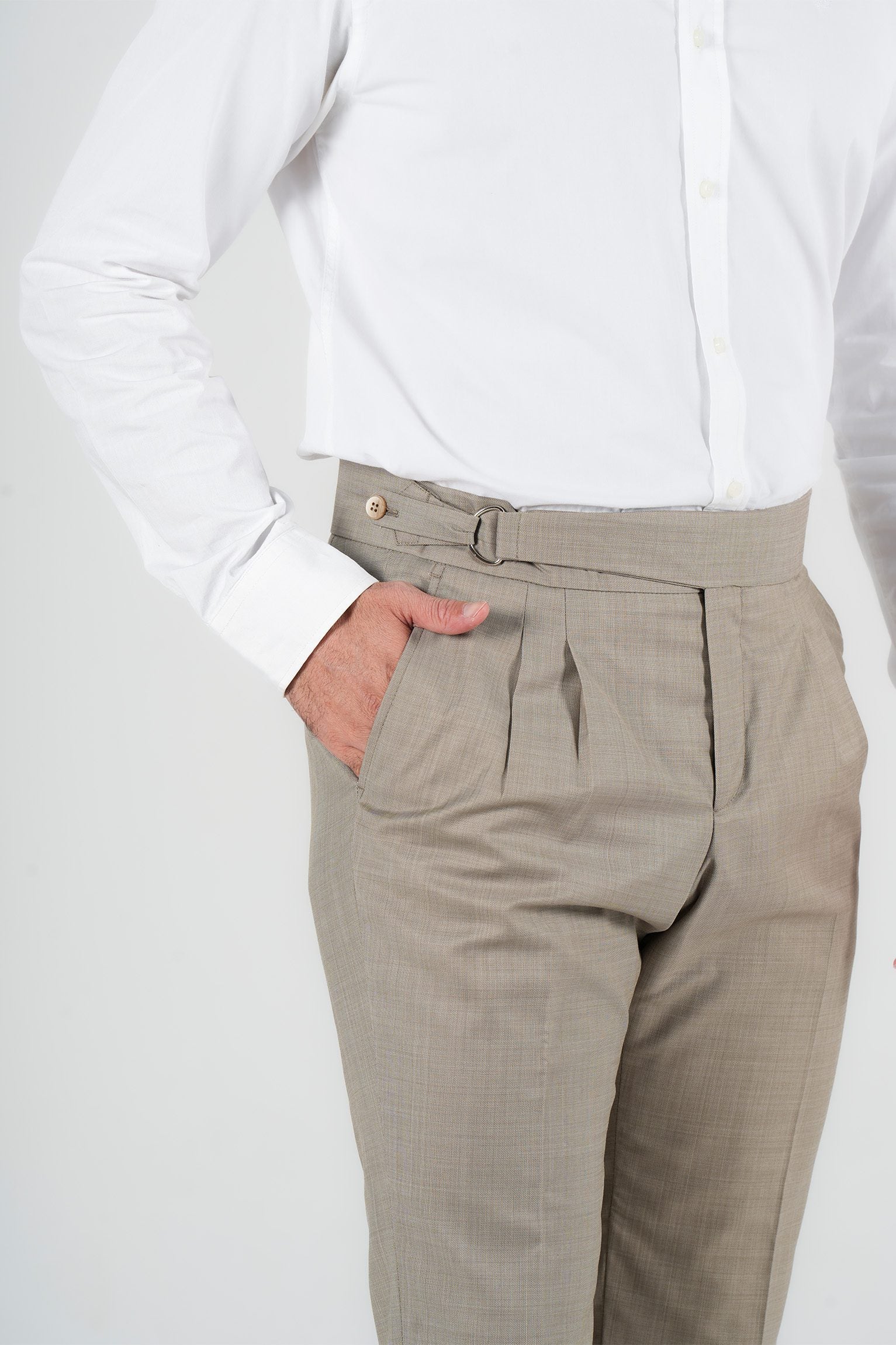 Beige trousers made of Italian wool, tailored fit