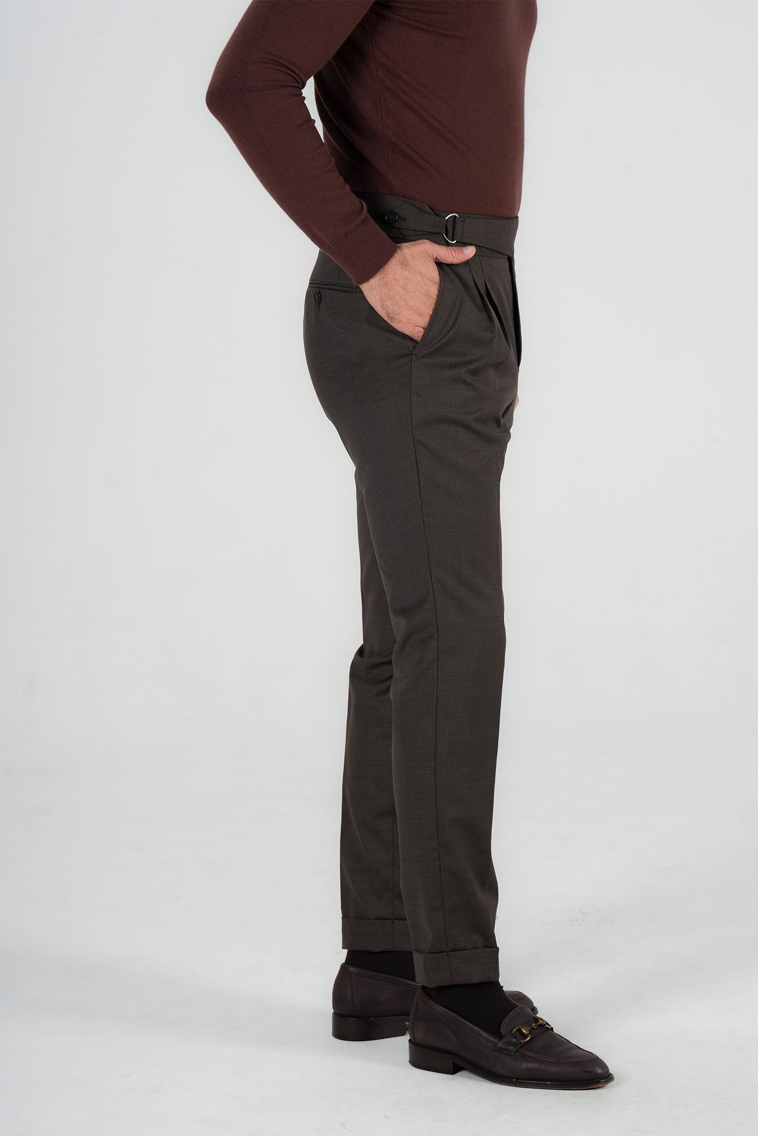 Braune Hose aus italienischer Wolle Tailored Fit
