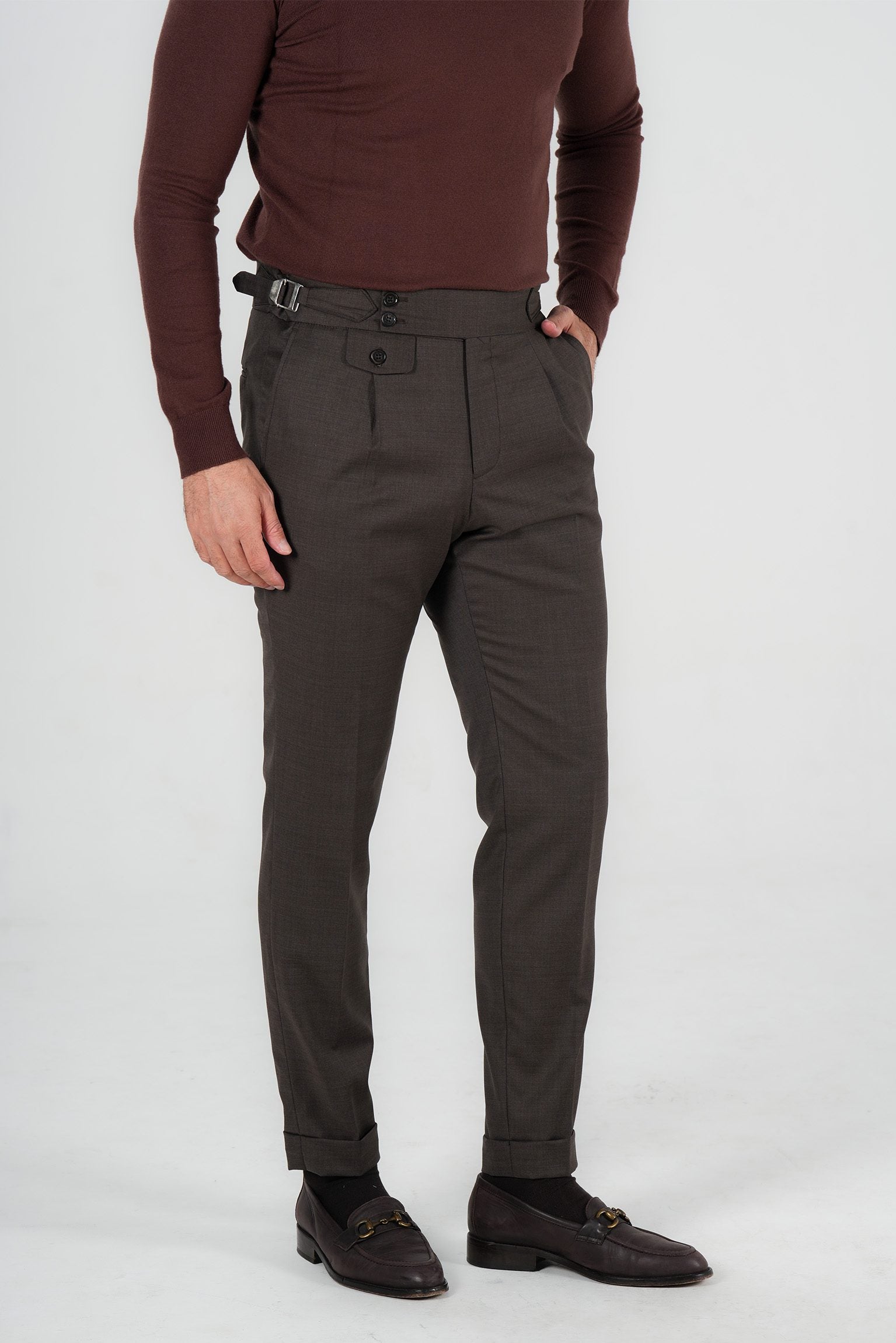 Braune Hose aus italienischer Wolle Tailored Fit