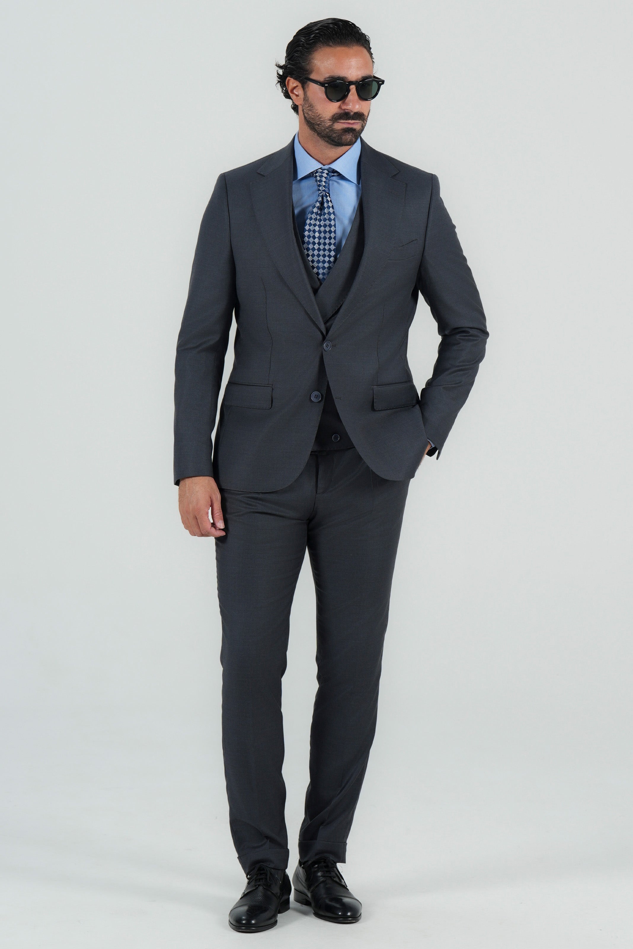 Grauer Dreiteiliger Anzug aus italienischer Marina Wolle Slim Fit