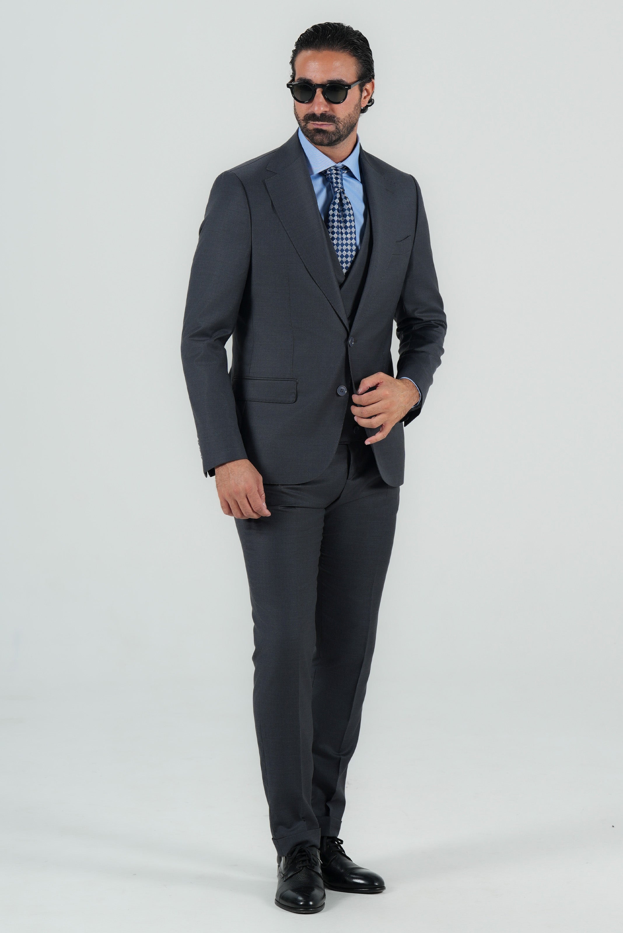Grauer Dreiteiliger Anzug aus italienischer Marina Wolle Slim Fit
