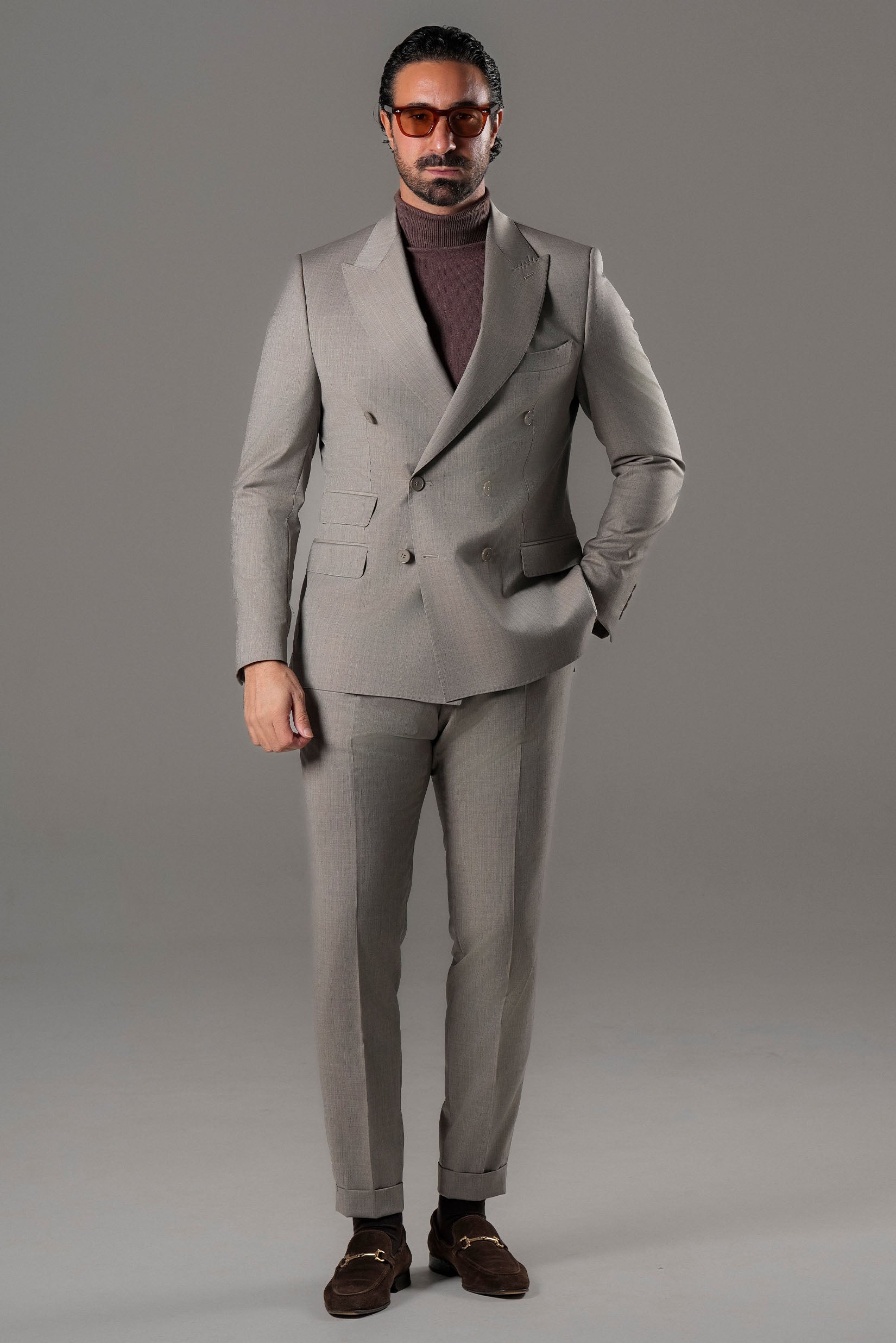 Beige slim-fit double-breasted suit in a wool blend