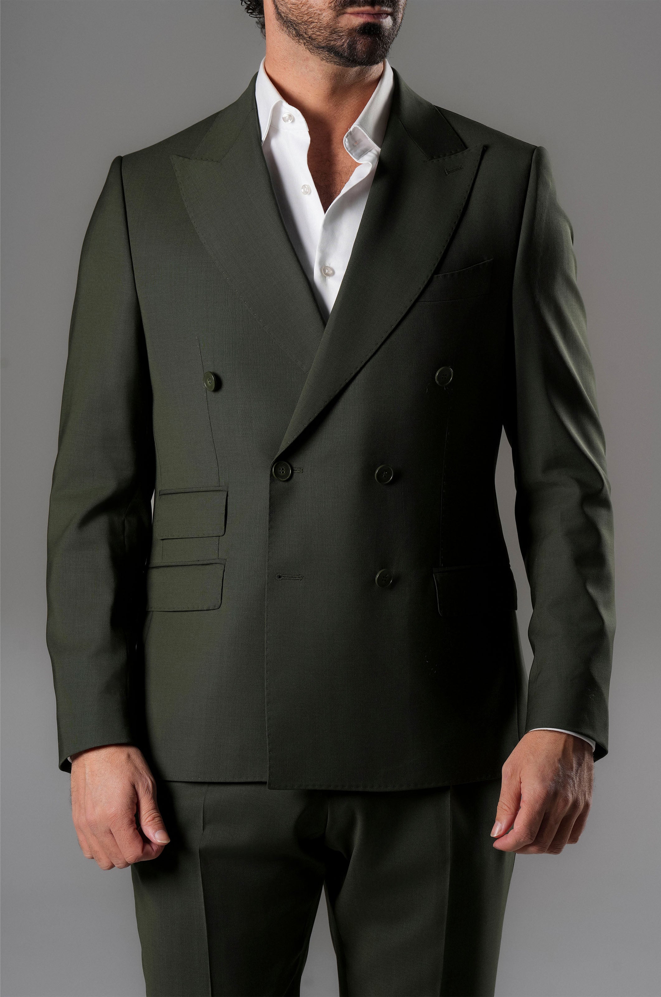 Grüner Slim-Fit Zweireiher aus Wolle