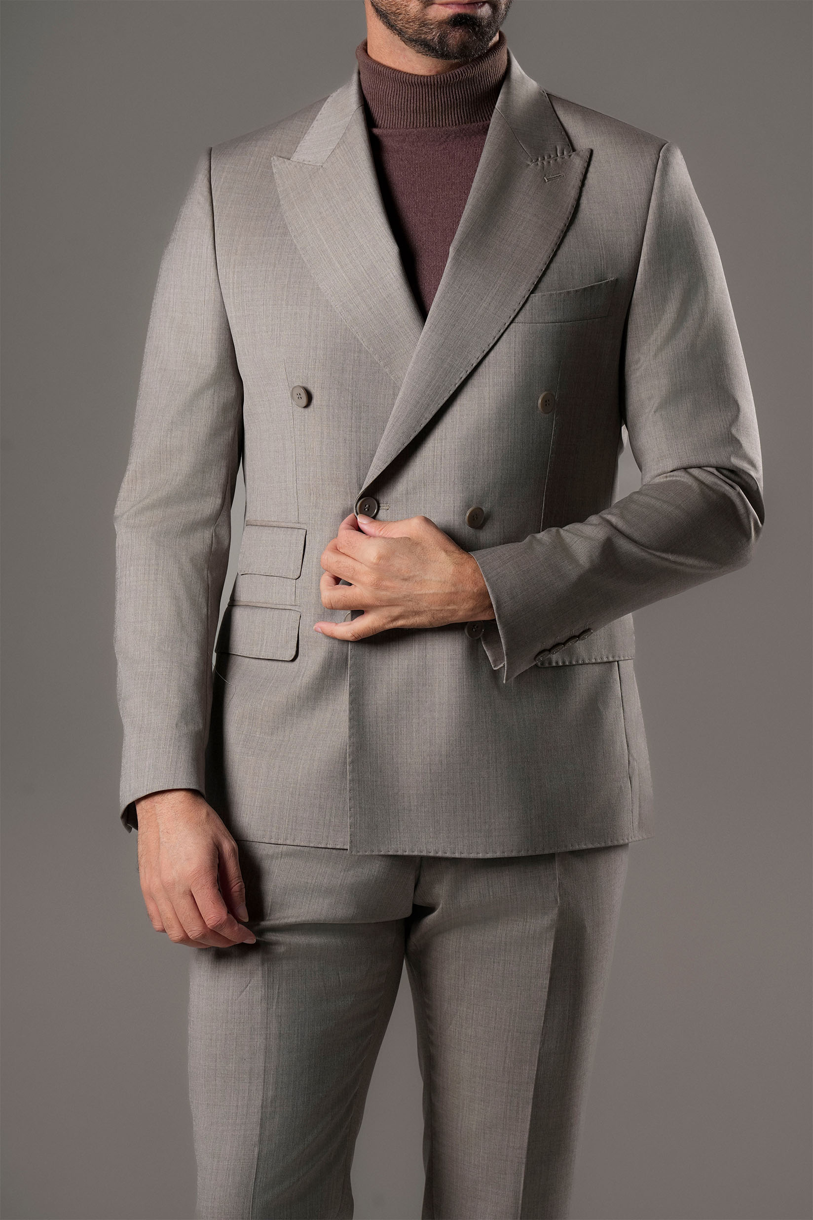 Beige slim-fit double-breasted suit in a wool blend