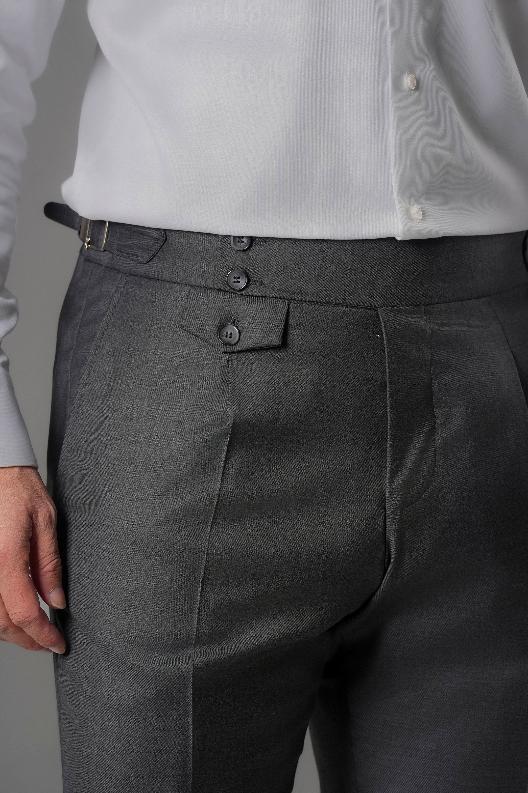 Grauer Slim-Fit Zweireiher aus Marina Wolle
