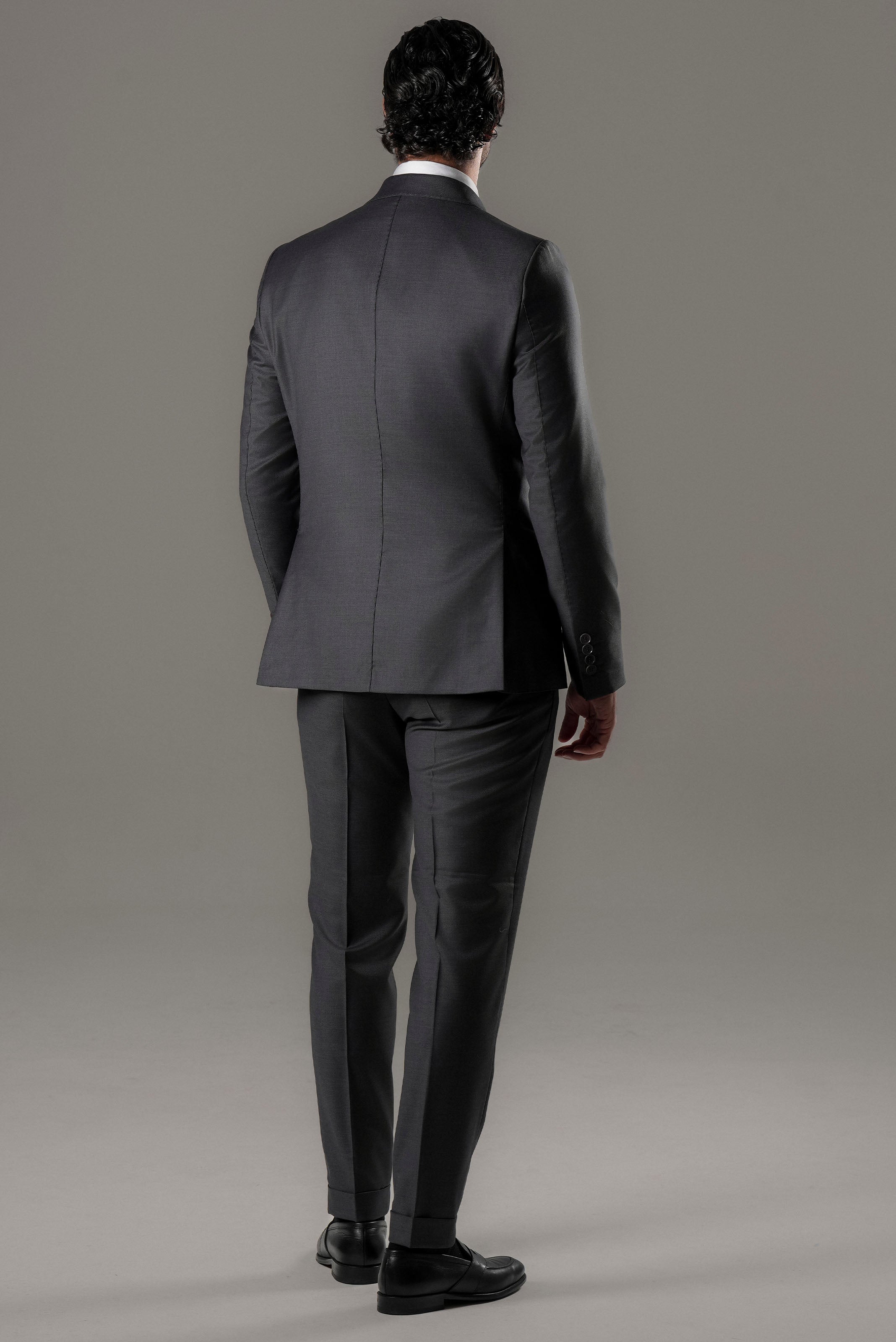 Grauer Slim-Fit Zweireiher aus Marina Wolle