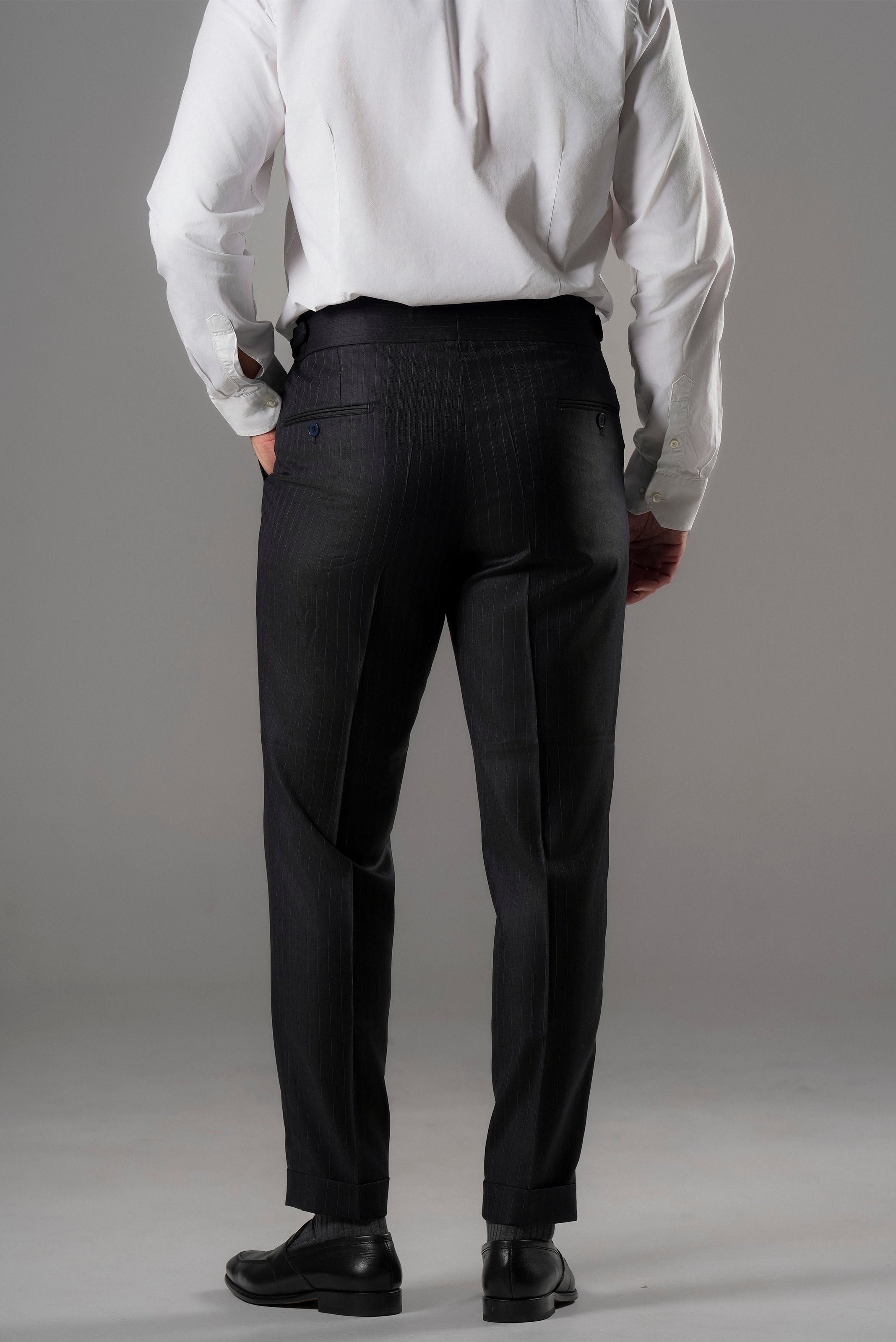 Dunkelblauer gestreifter Slim-Fit Einreiher aus Marina Wolle