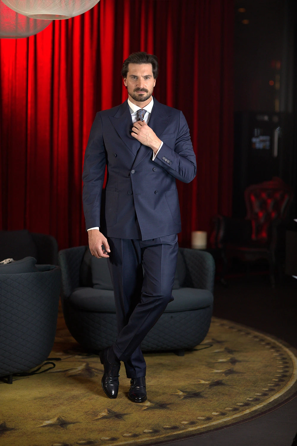 Navy blau Modern Fit Zweireiher Anzug