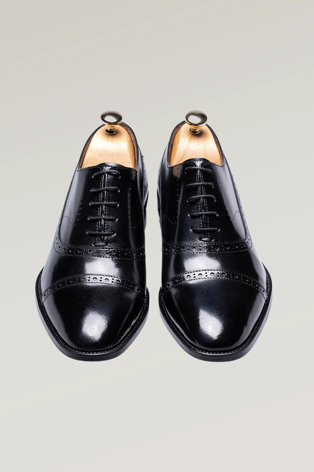 Schwarzer Büffelleder Brogue Oxford-Schuh