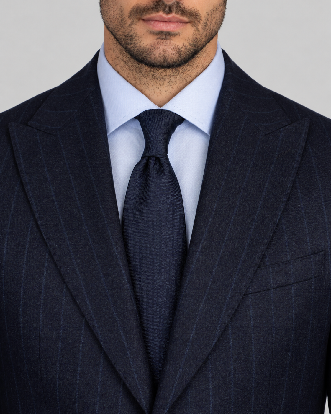 Dunkelblaues Tailored-Fit-Einreiher-Sakko aus Flanellwolle mit Nadelstreifen