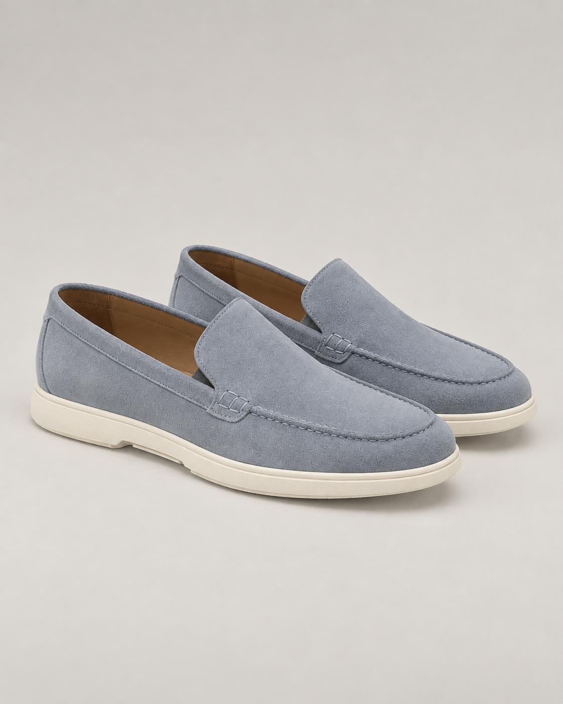 Blaue Slipper aus italienischem Kalbsveloursleder