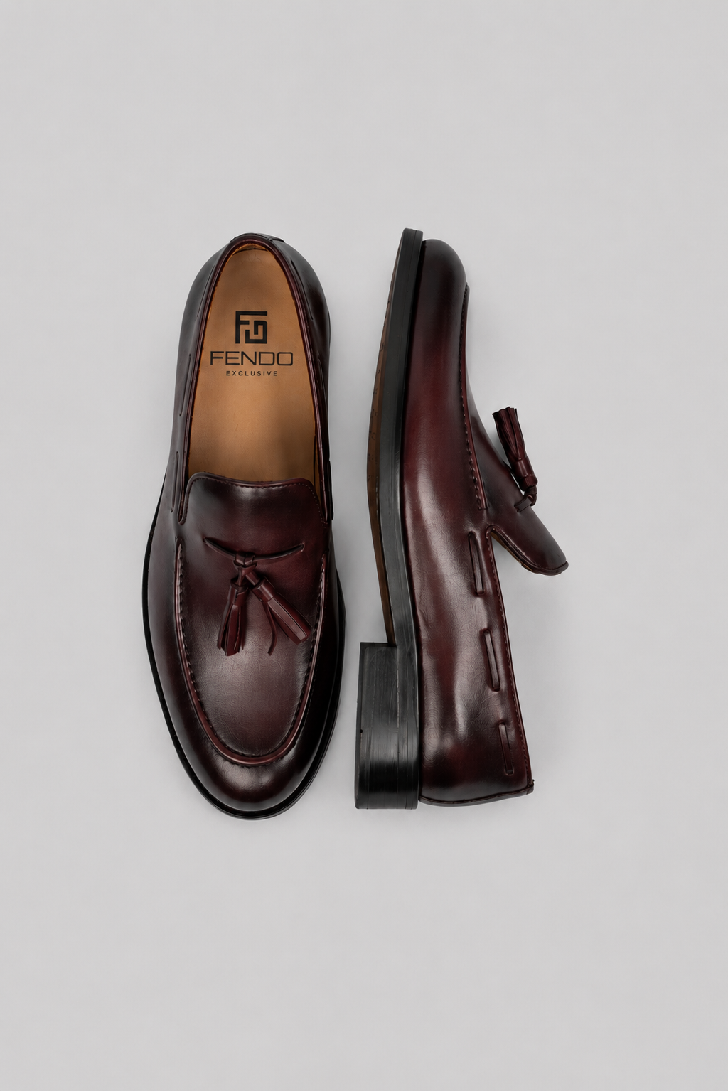 Bordeauxroter Tassel-Loafer aus Kalbsleder