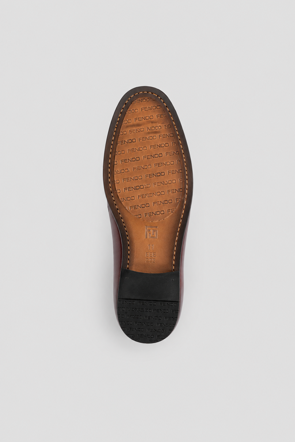 Bordeauxroter Tassel-Loafer aus Kalbsleder
