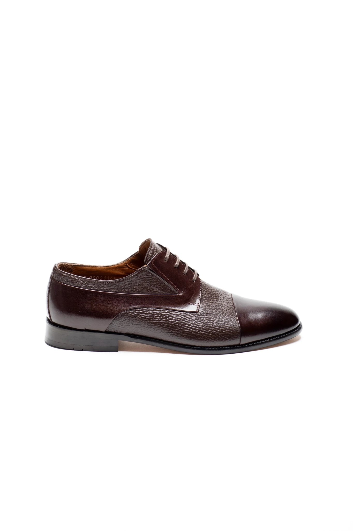 Braune klassische Schuhe