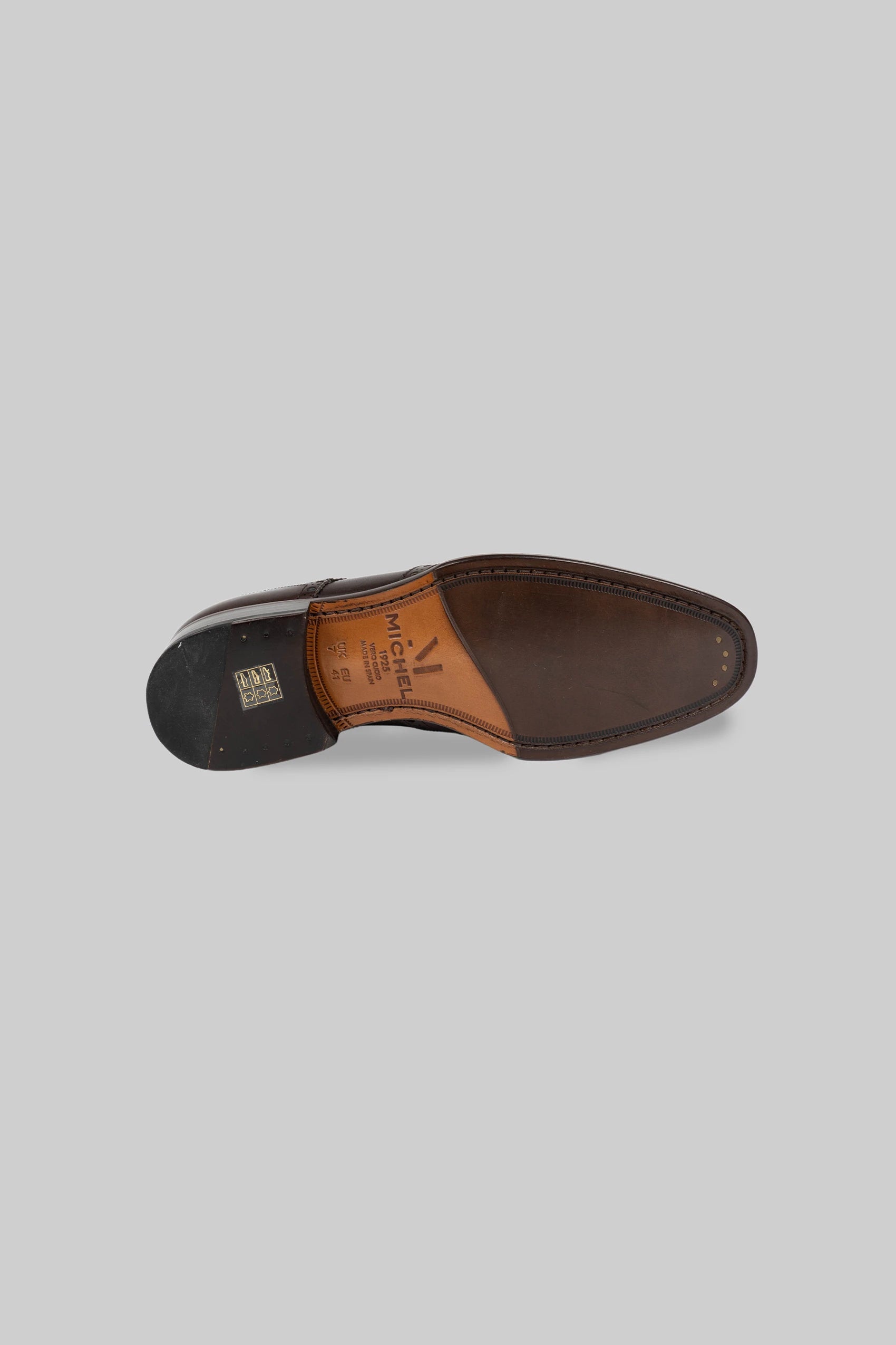 Brauner Lederschuh im Derby-Stil