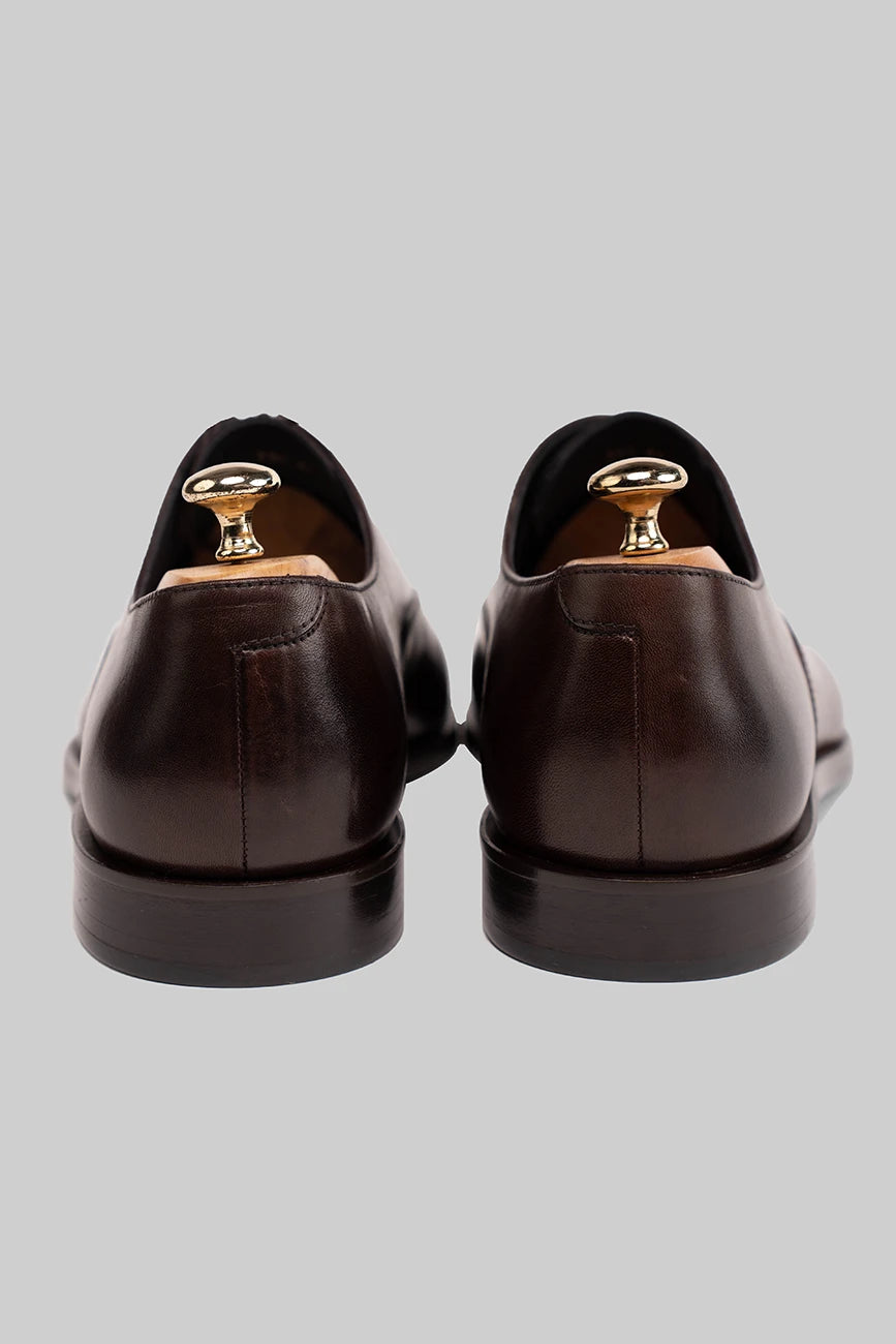 Brauner Oxford-Schuh aus Kalbsleder