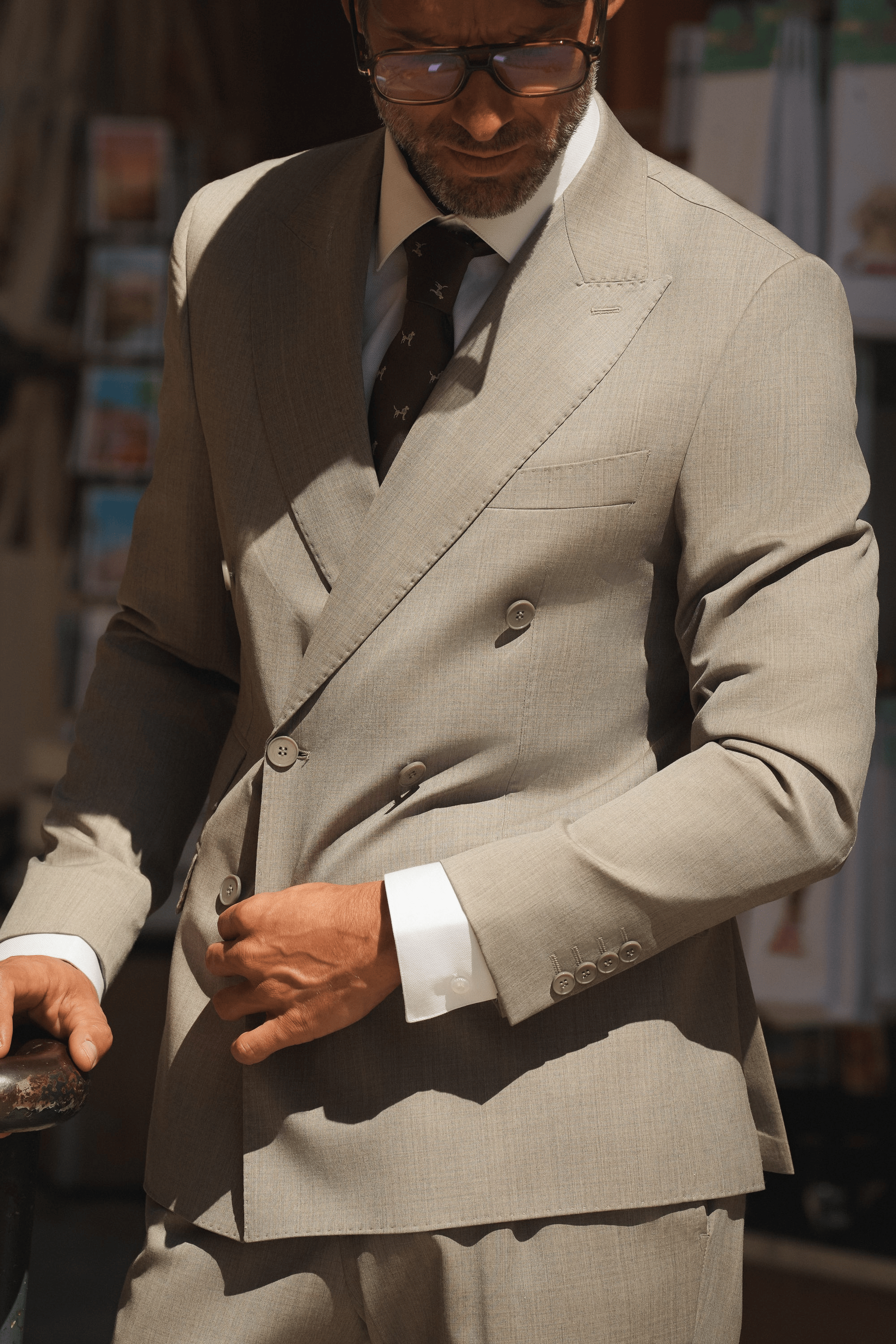 Beiger Slim-Fit Wollanzug mit Zweireiher