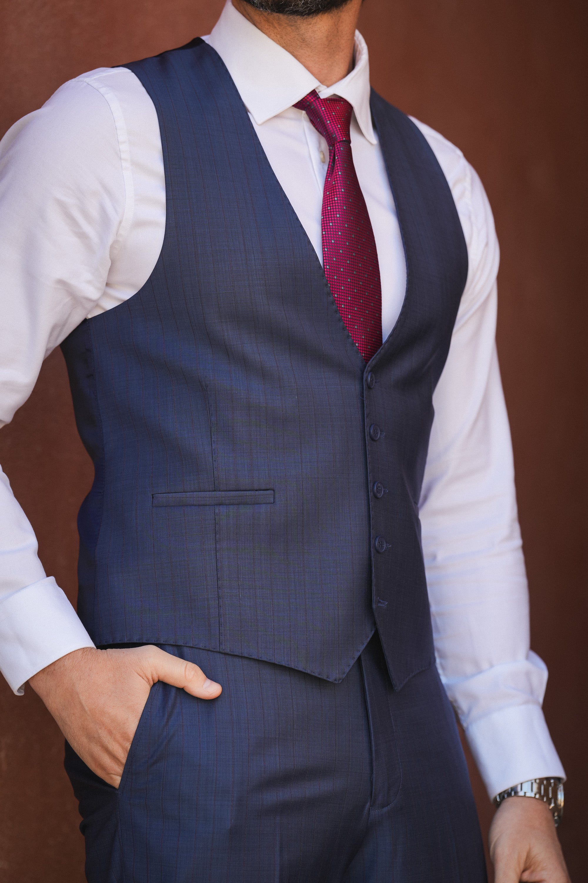 Navyblauer Slim-Fit Super 130’s Wollanzug mit Karomuster und Einreiher
