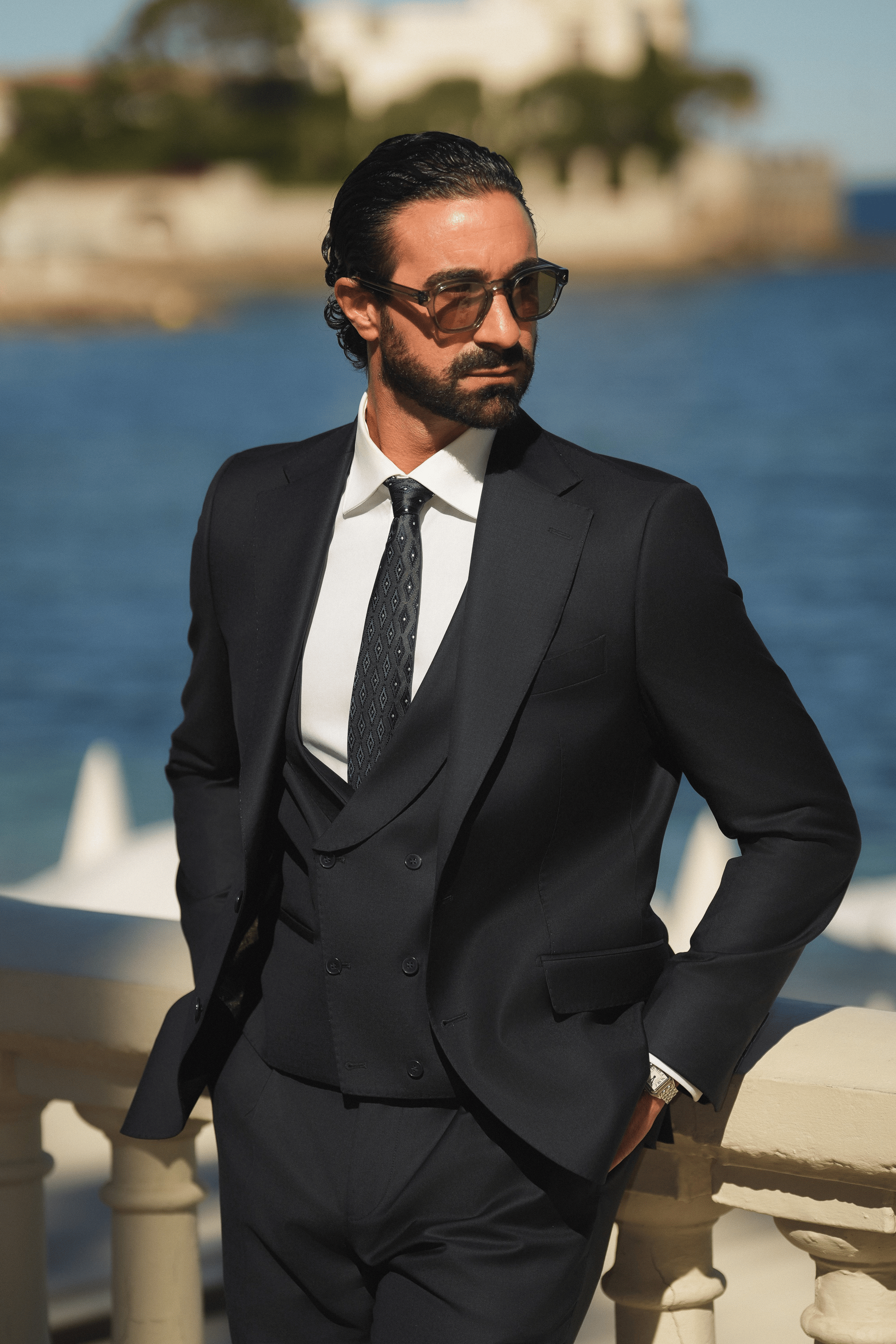 Dunkelblauer Slim-Fit Super 130’s Wollanzug mit Einreiher