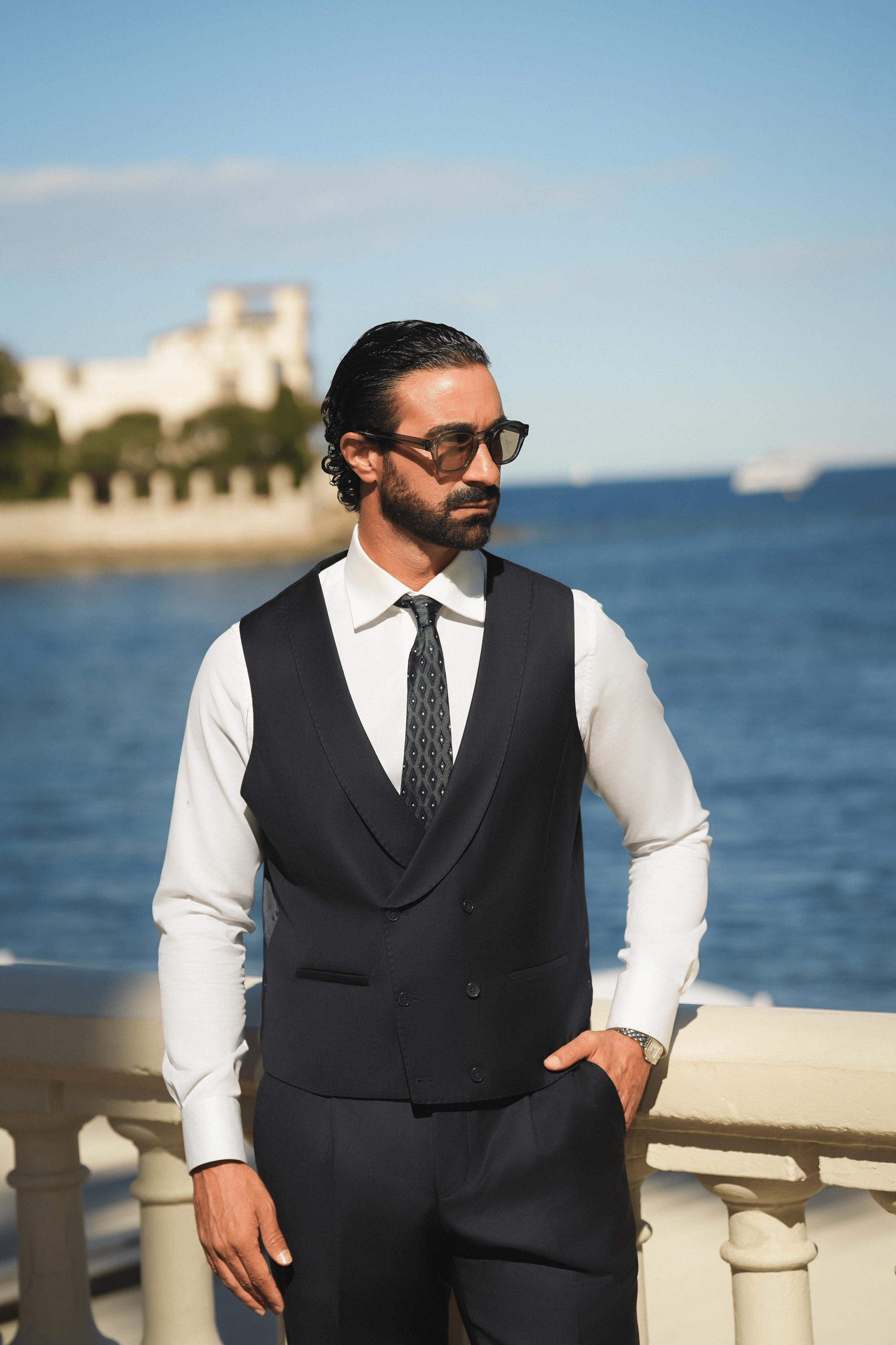 Dunkelblauer Slim-Fit Super 130’s Wollanzug mit Einreiher